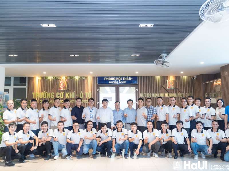 Dấu ấn 15 năm - Hành trình trưởng thành của lớp Cơ điện tử khóa 1, Trường Cơ khí – Ô tô