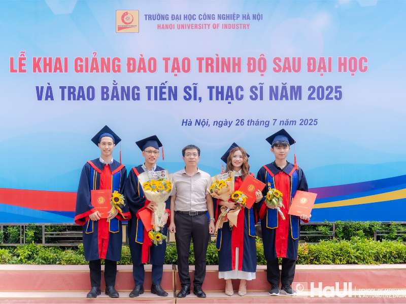 New postgraduate students with Master degree of School of Mechanical and Automotive Engineering, 2025: Elite human resources ready for the future industrial revolution