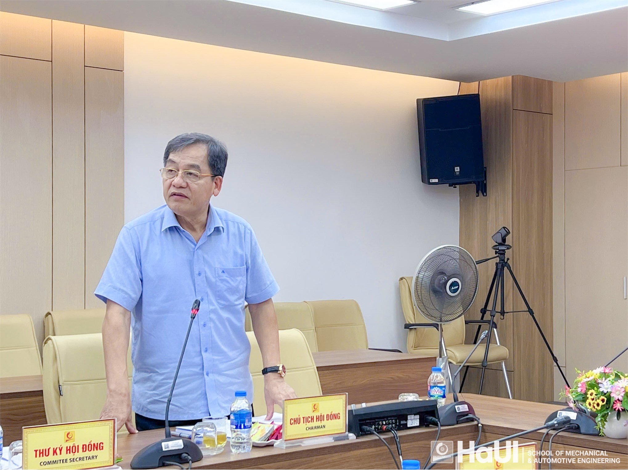 NCS Nguyễn Hồng Tiến bảo vệ thành công luận án tiến sĩ cấp đơn vị