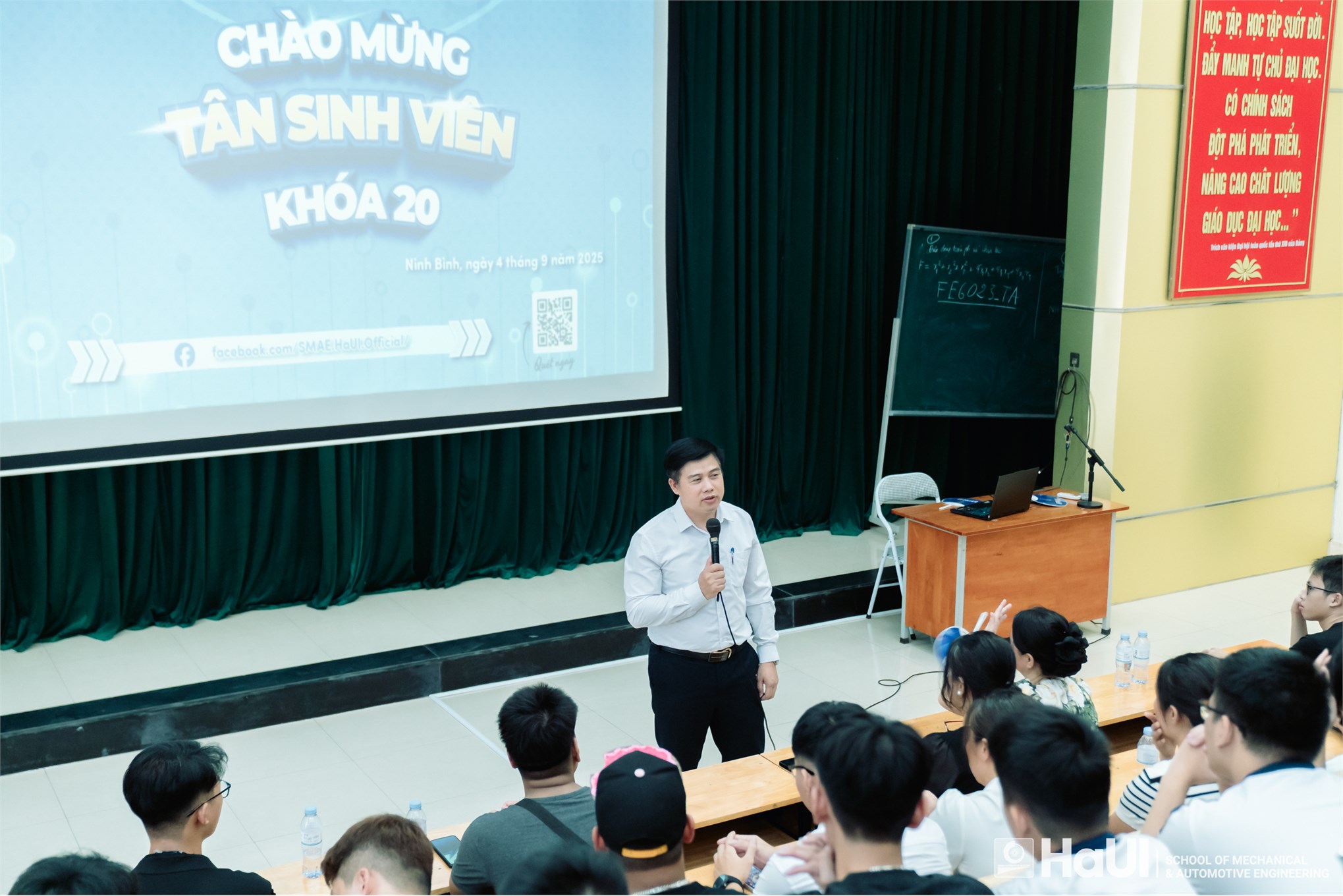 Rộn ràng chào đón tân sinh viên K20 - Năm học mới khởi đầu cho một hành trình bứt phá