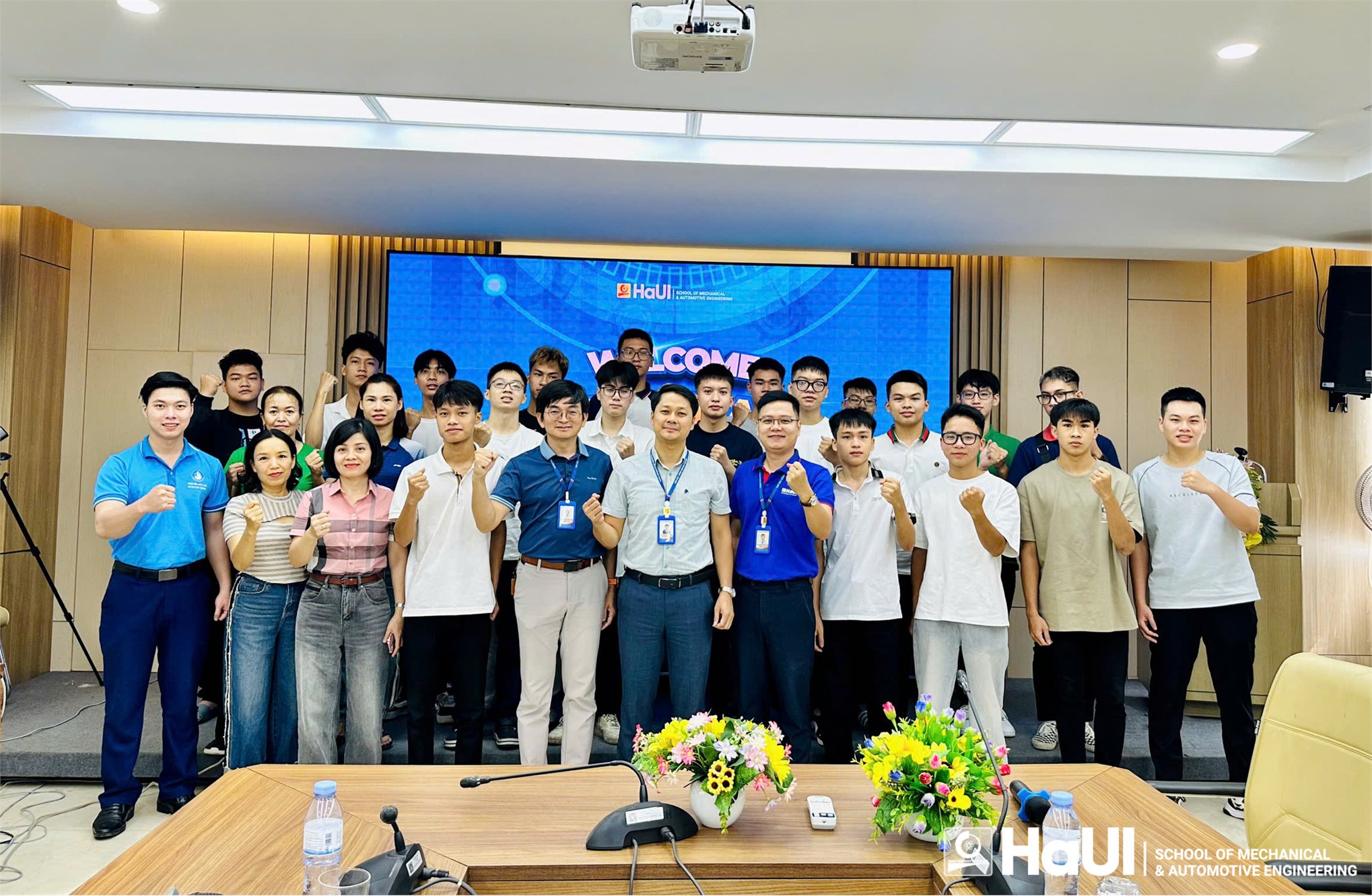 Rộn ràng chào đón tân sinh viên K20 - Năm học mới khởi đầu cho một hành trình bứt phá
