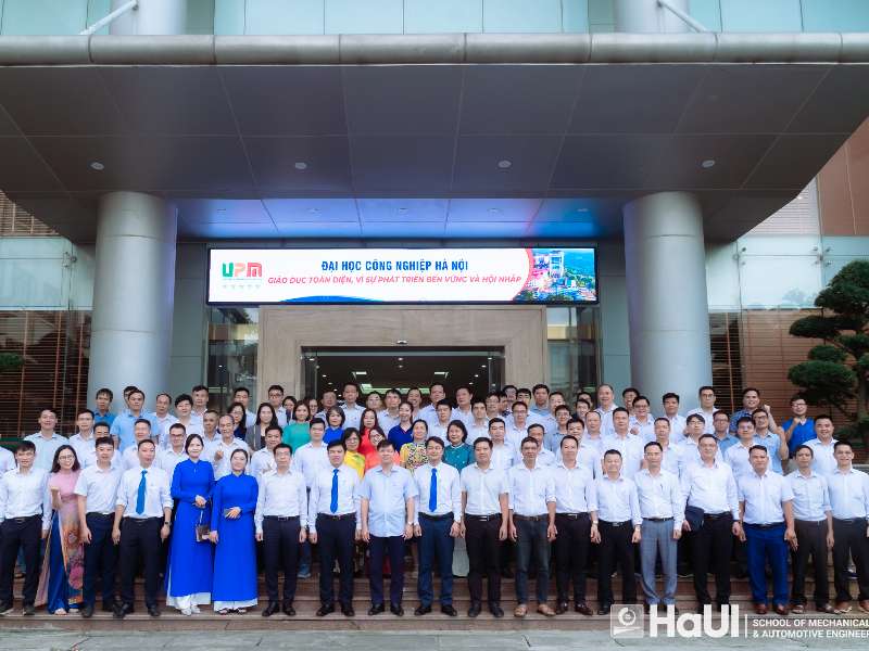 Conference of officials and employees of the School of Mechanical and Automotive Engineering: Innovation and Creativity in the Industry 4.0 Era