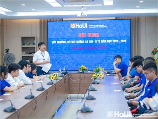 Hội nghị lớp trưởng, bí thư chi đoàn Trường Cơ khí - Ô tô, sinh viên ở vị trí trung tâm, lắng nghe để đổi mới và phát triển