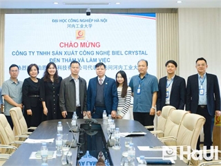 Đại học Công nghiệp Hà Nội làm việc với "Gã khổng lồ" công nghệ quang học Biel Crystal