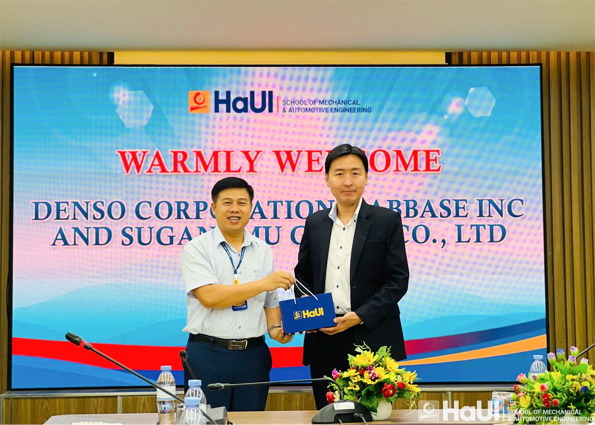 Trường Cơ khí - Ô tô hợp tác chiến lược với các tập đoàn công nghệ hàng đầu Nhật Bản