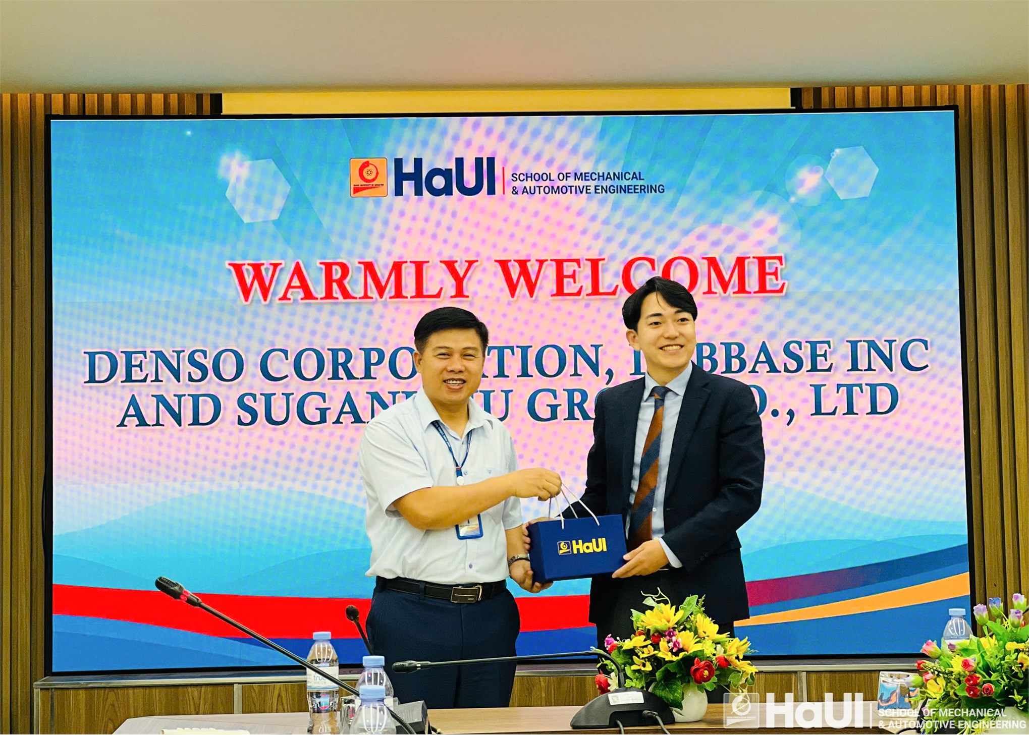 Trường Cơ khí - Ô tô hợp tác chiến lược với các tập đoàn công nghệ hàng đầu Nhật Bản