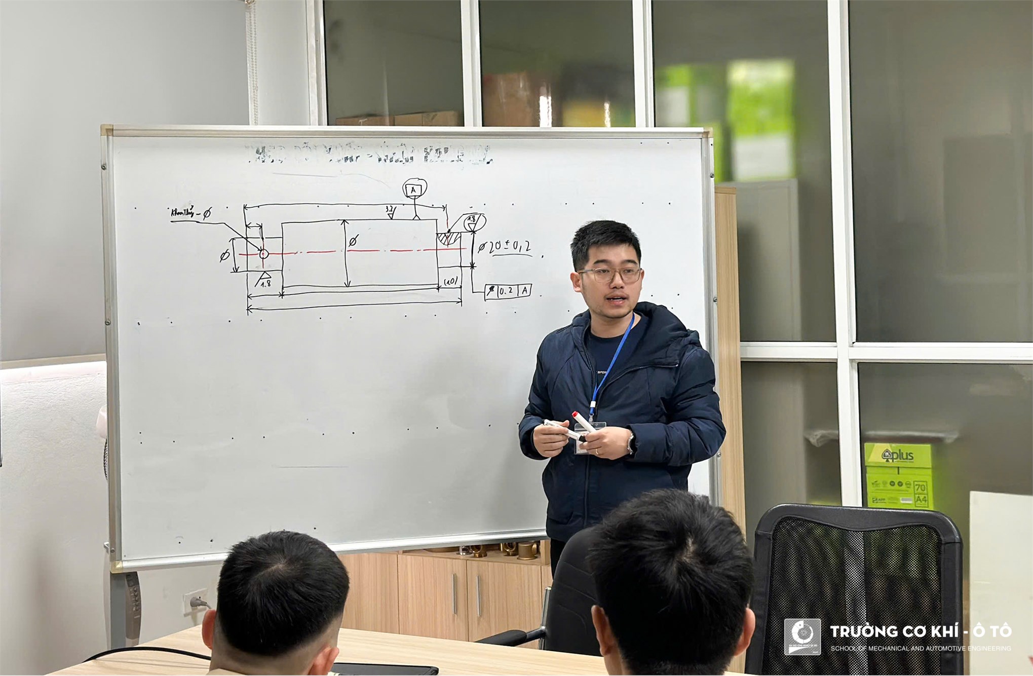 School of Mechanical and Automotive Engineering transfers technology to Vina Valves Joint Stock Company