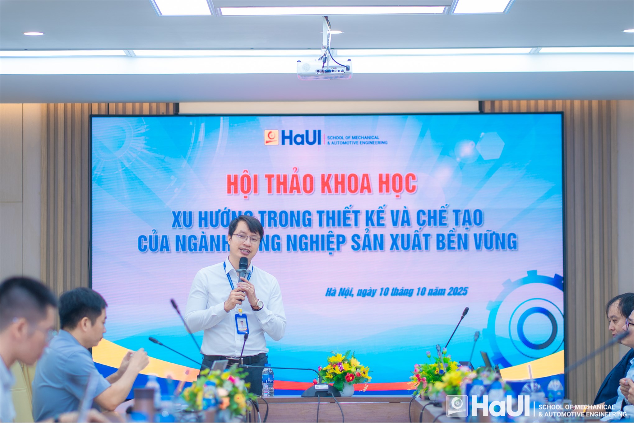Hội thảo khoa học `Xu hướng trong thiết kế và chế tạo của ngành công nghiệp sản xuất bền vững`