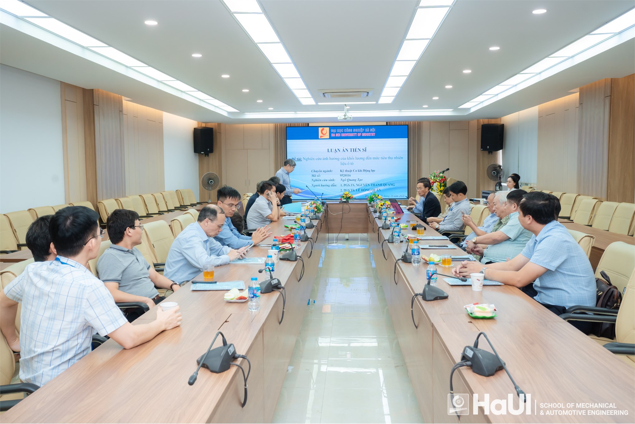 Nghiên cứu sinh Ngô Quang Tạo bảo vệ thành công luận án tiến sĩ cấp đơn vị chuyên môn