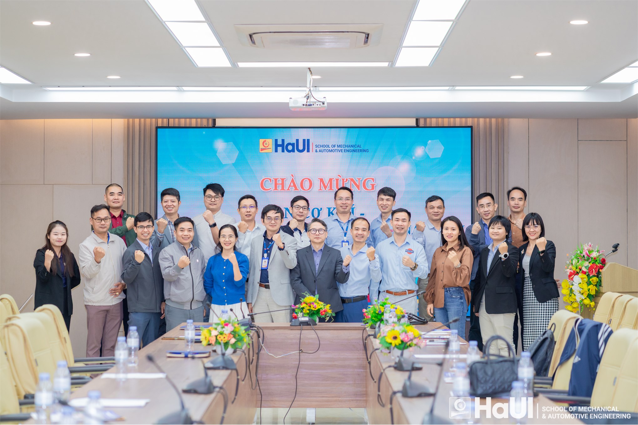 Trường Cơ khí – Ô tô làm việc với Ban Cơ khí thuộc Hiệp hội Công nghiệp Hỗ trợ Việt Nam