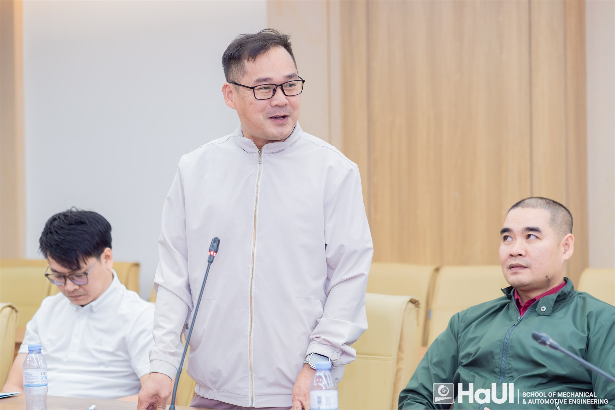 Trường Cơ khí – Ô tô làm việc với Ban Cơ khí thuộc Hiệp hội Công nghiệp Hỗ trợ Việt Nam