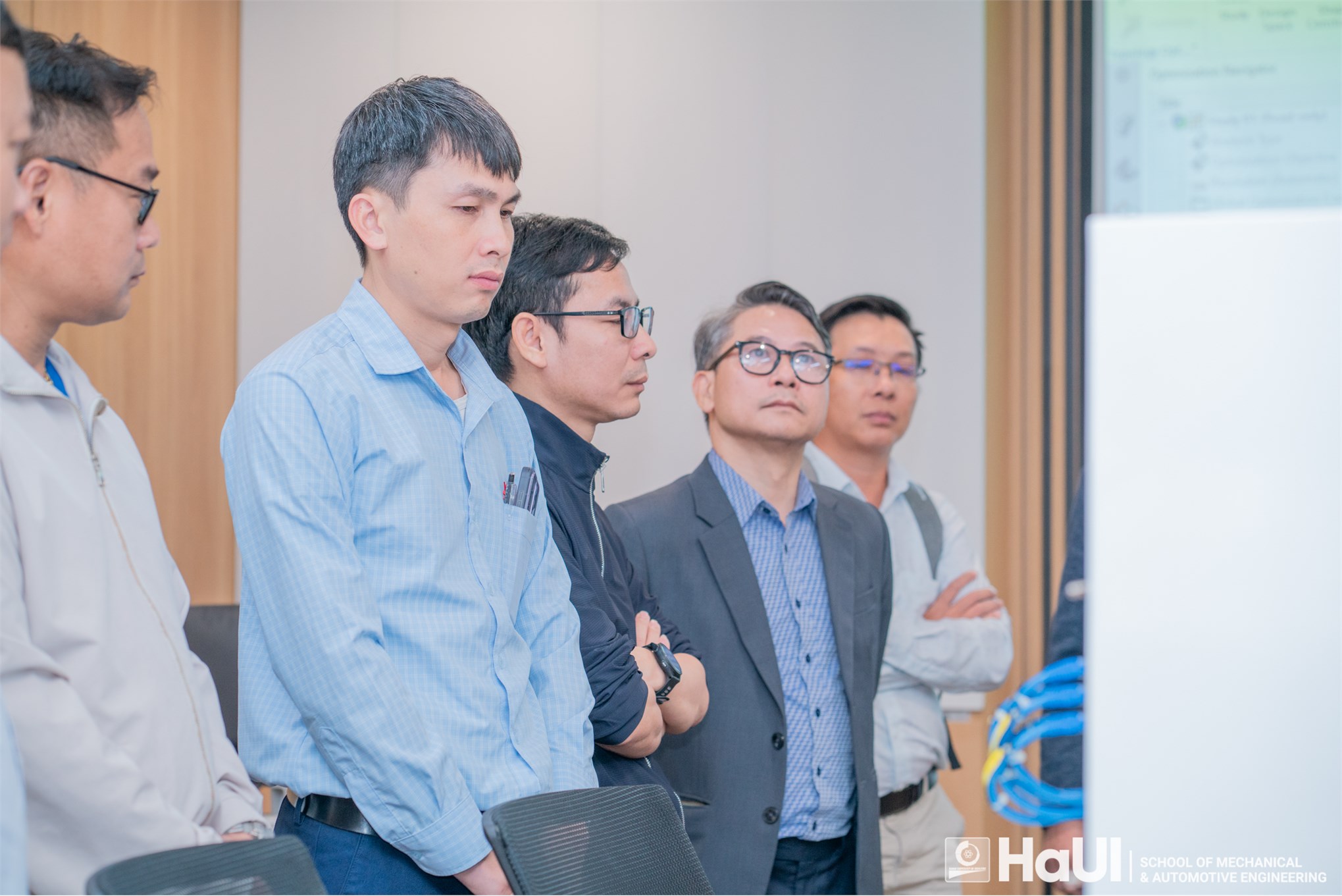 Trường Cơ khí – Ô tô làm việc với Ban Cơ khí thuộc Hiệp hội Công nghiệp Hỗ trợ Việt Nam