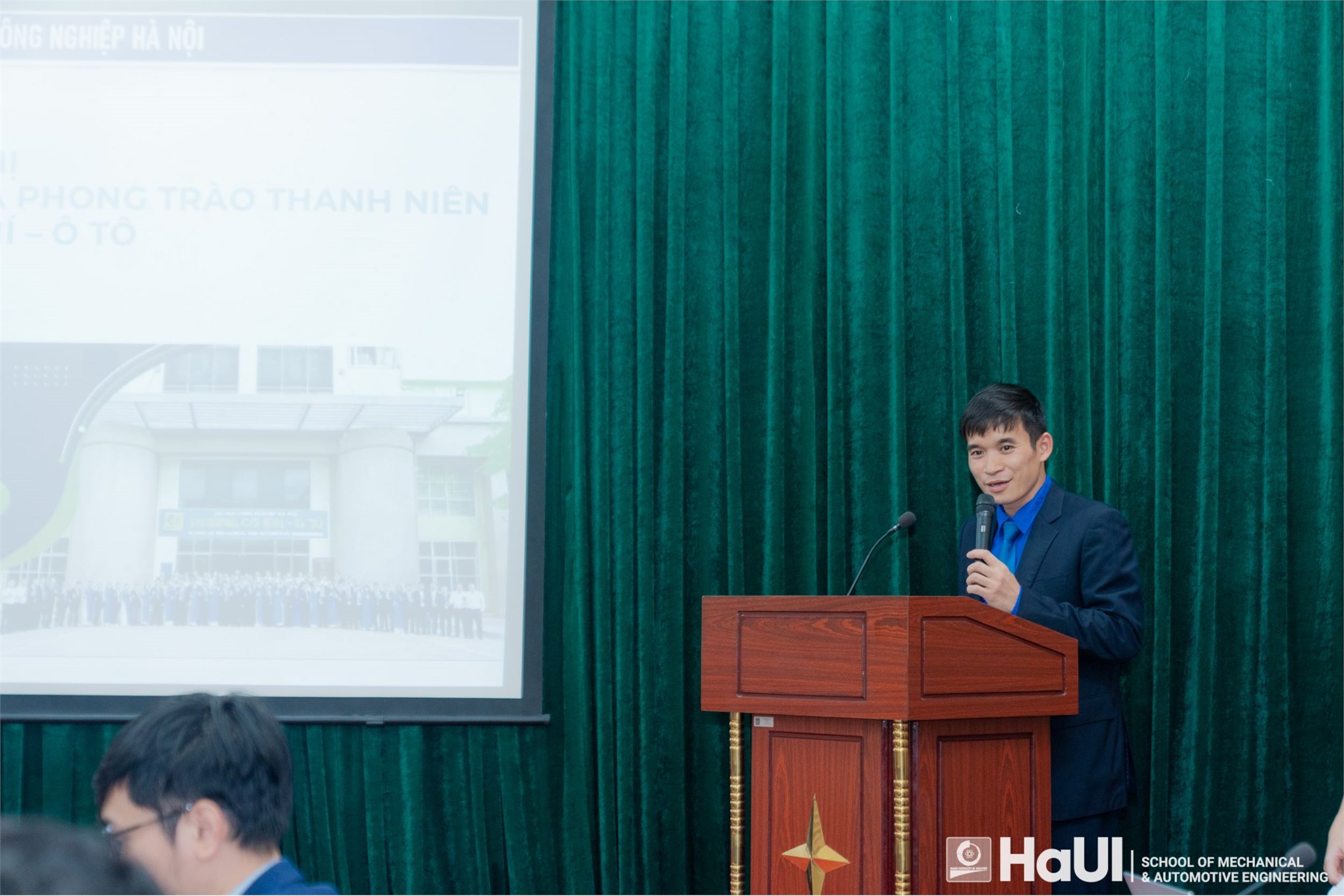 Hội nghị tổng kết Công tác Đoàn và phong trào thanh niên, sinh viên Trường Cơ khí – Ô tô năm học 2024-2025