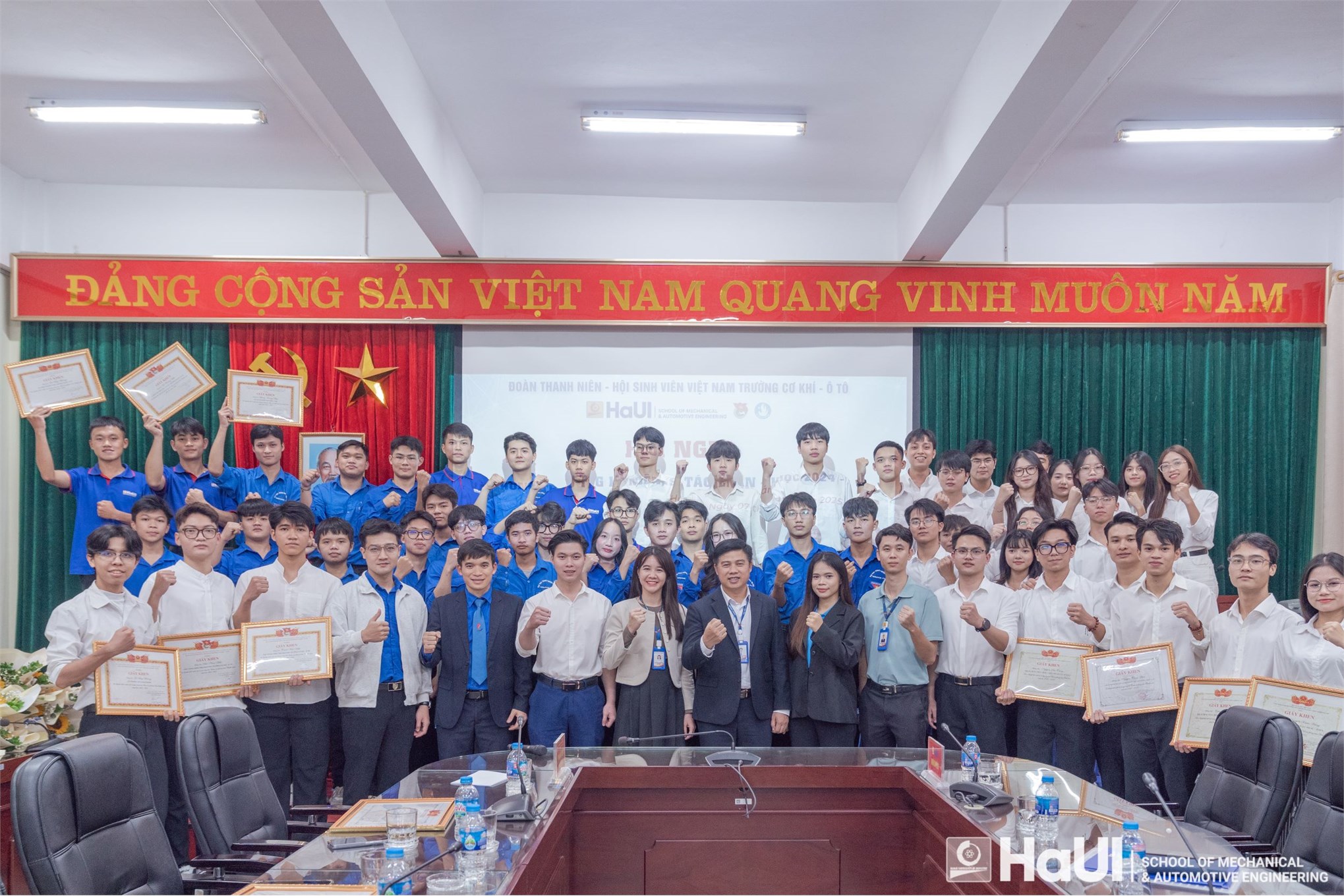 Hội nghị tổng kết Công tác Đoàn và phong trào thanh niên, sinh viên Trường Cơ khí – Ô tô năm học 2024-2025
