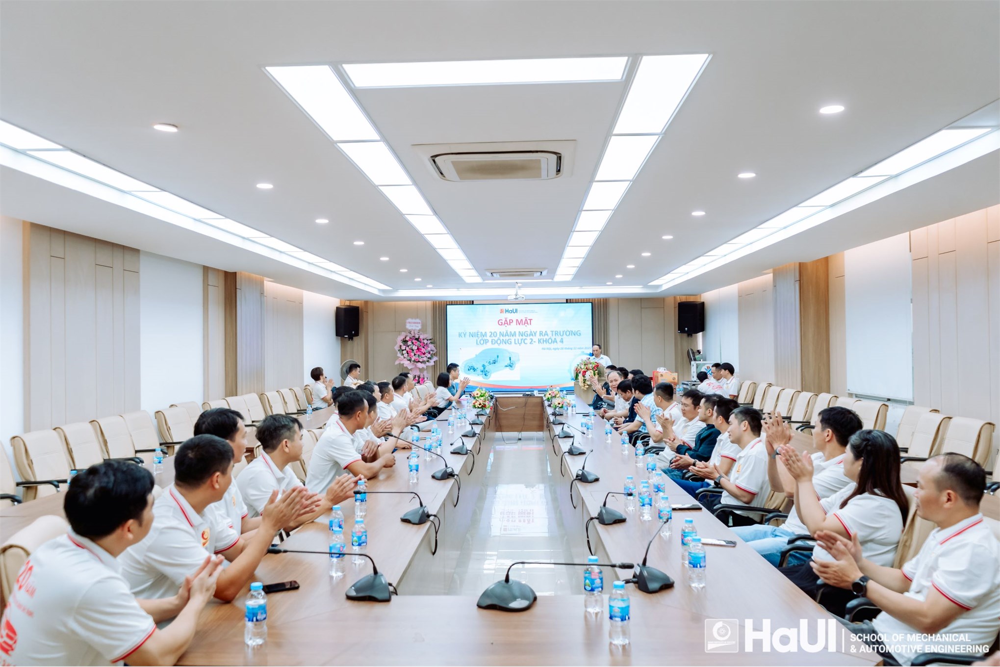 Cựu sinh viên lớp Động lực 2, Khóa 4 - 20 năm ngày trở về!