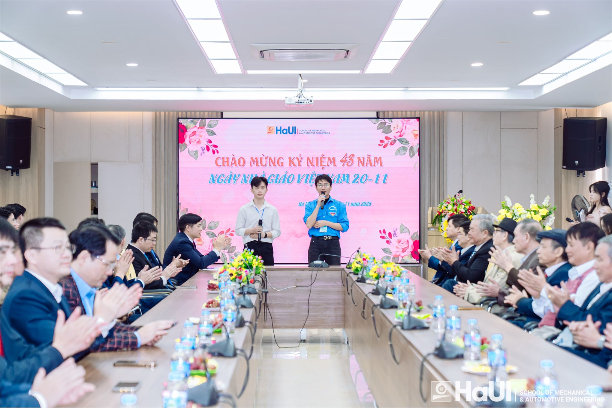 Trường Cơ khí – Ô tô chào mừng ngày Nhà giáo Việt Nam 20/11, tôn vinh và phát huy truyền thống