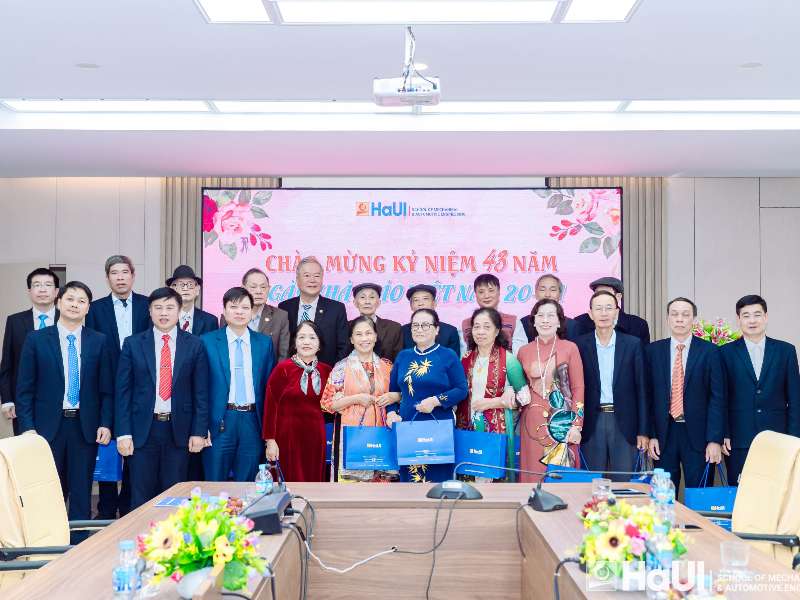 Trường Cơ khí – Ô tô chào mừng ngày Nhà giáo Việt Nam 20/11, tôn vinh và phát huy truyền thống