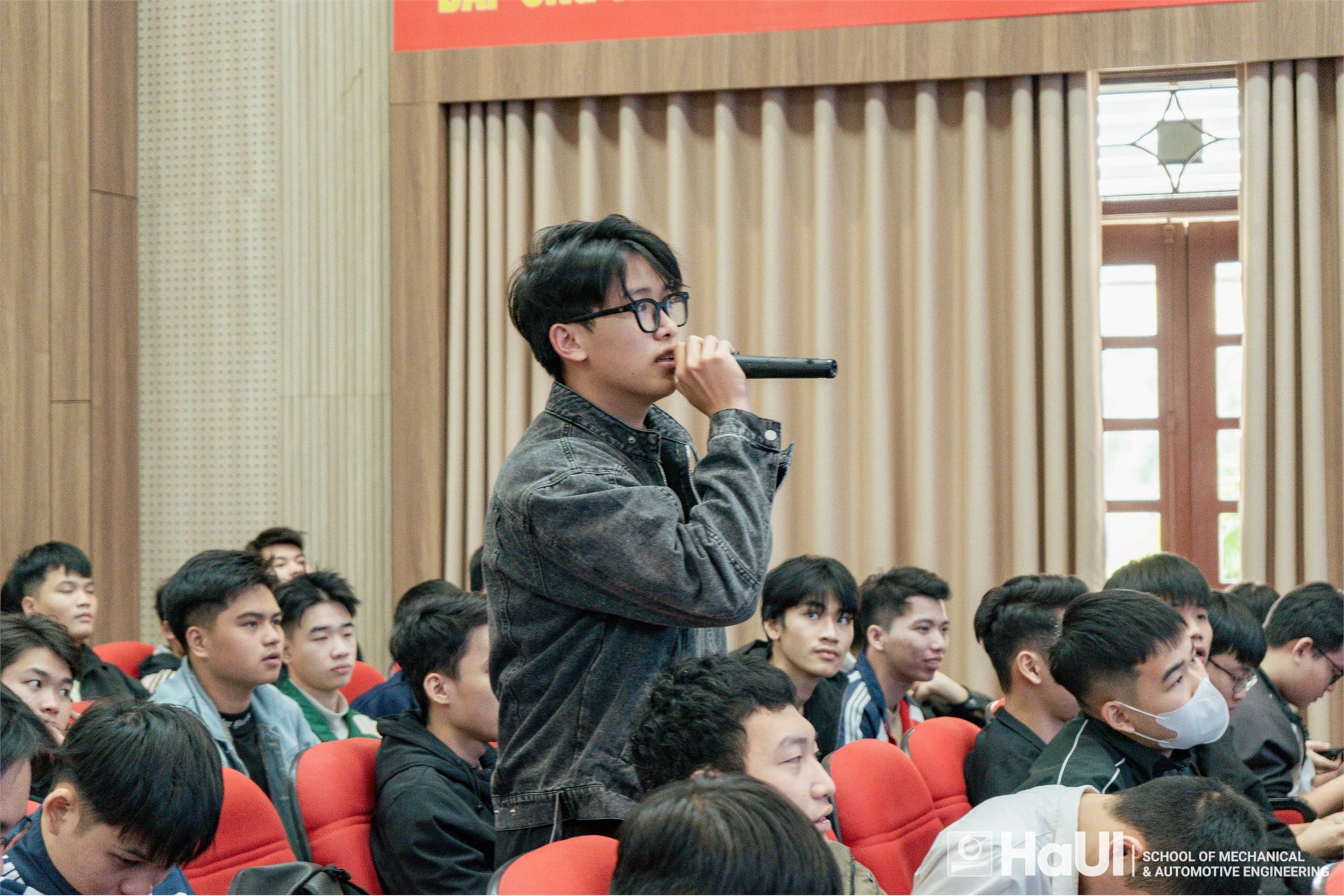 Hội thảo tư vấn vị trí việc làm và tuyển dụng cho sinh viên Trường Cơ khí – Ô tô - Kết nối 20 doanh nghiệp với hơn 1500 sinh viên