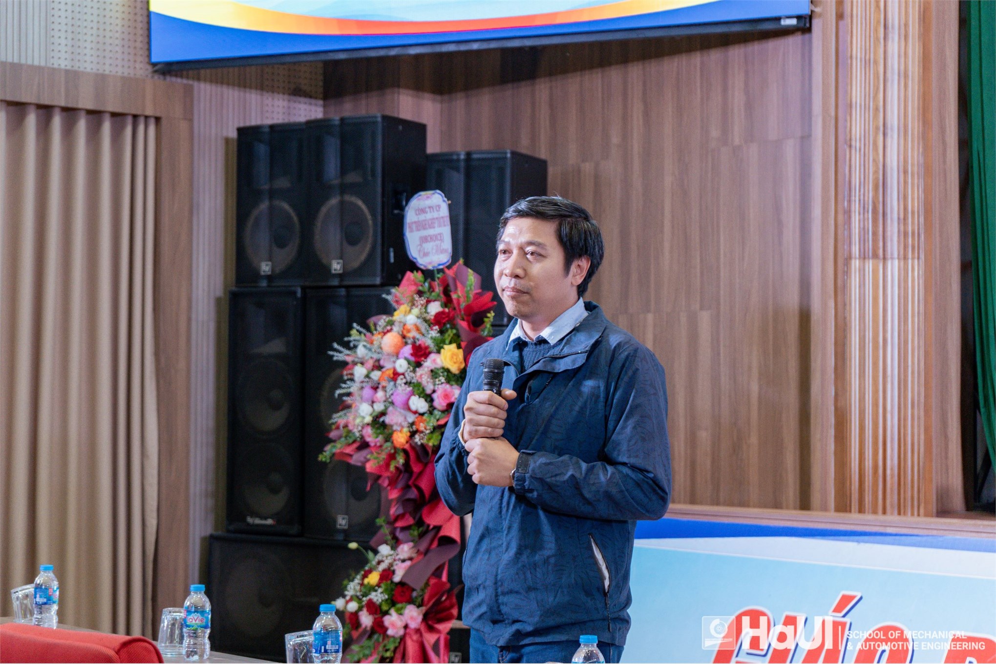 Hội thảo tư vấn vị trí việc làm và tuyển dụng cho sinh viên Trường Cơ khí – Ô tô - Kết nối 20 doanh nghiệp với hơn 1500 sinh viên