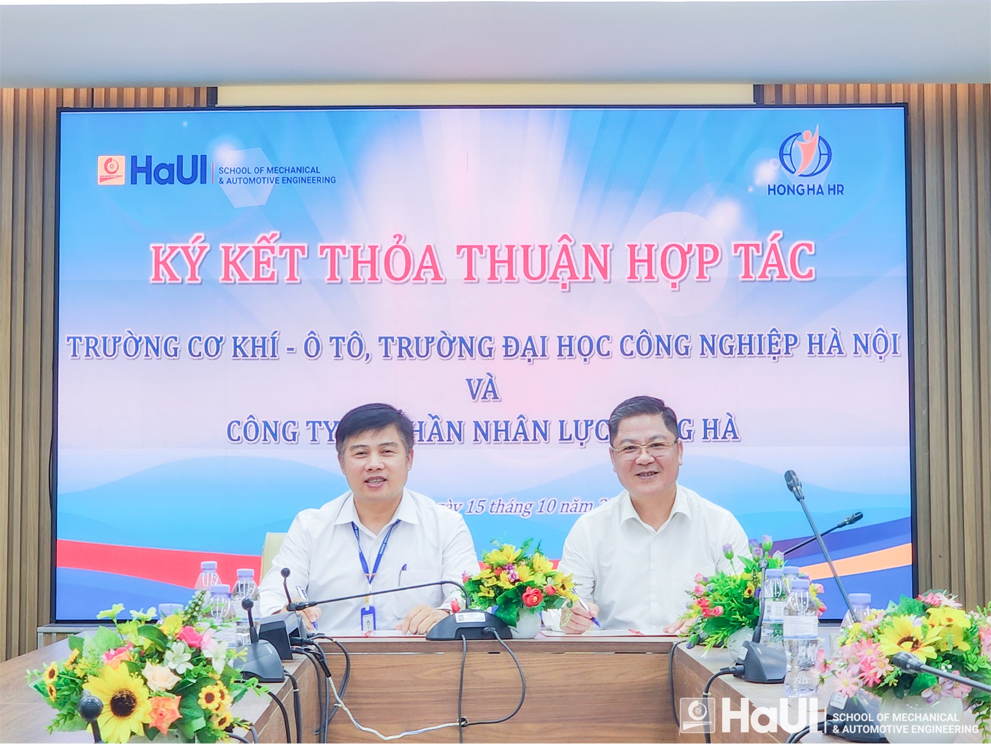 Partnership signing between School of Mechanical and Automotive Engineering and Hong Ha Human Resource Joint Stock Company: Elevating the quality of international human resource