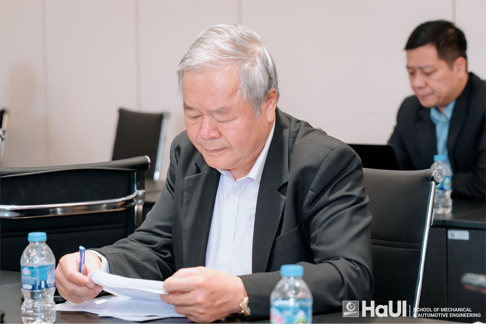 Họp Ban cố vấn doanh nghiệp các chương trình đào tạo năm học 2025 – 2026 tại Trường Cơ khí – Ô tô