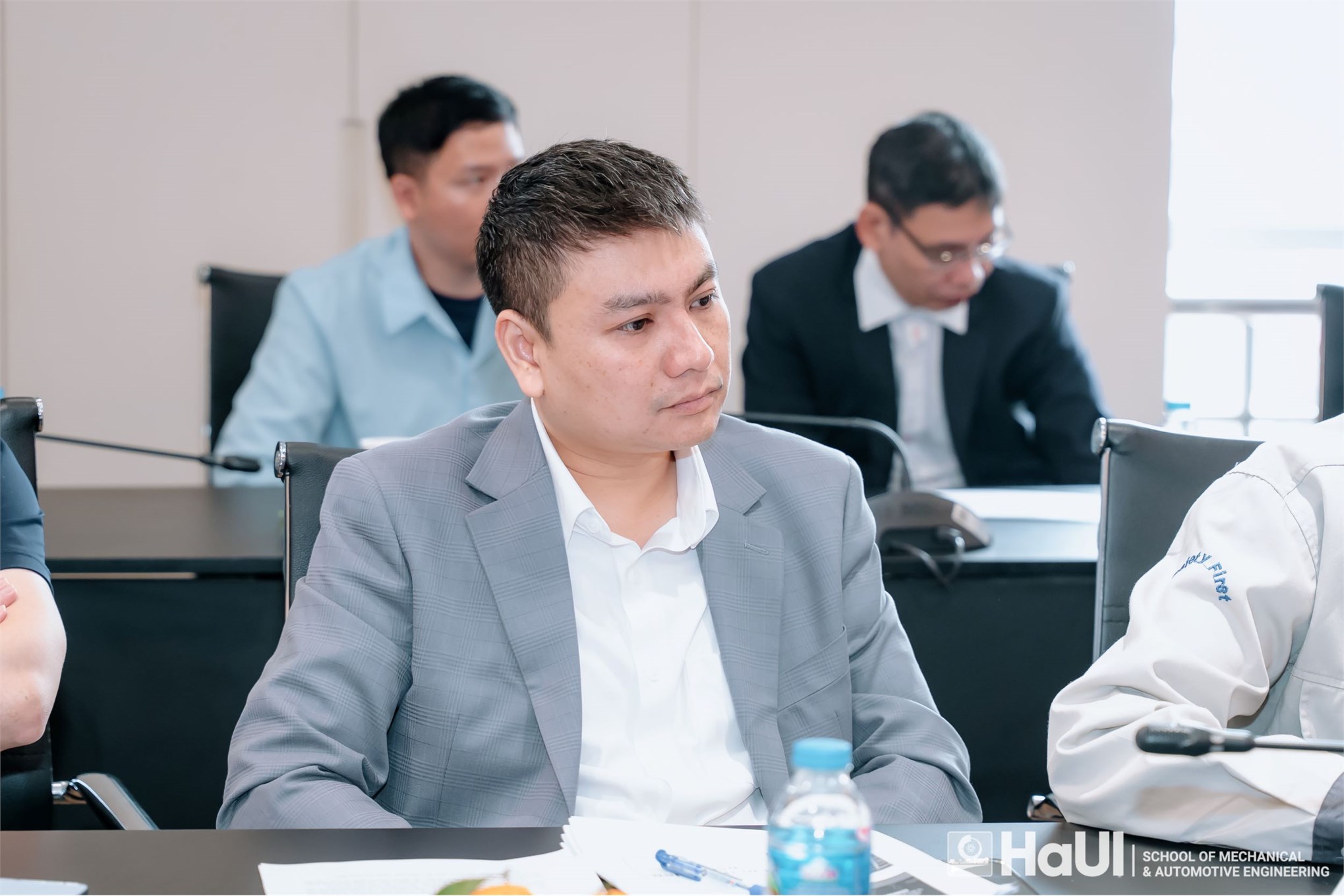 Họp Ban cố vấn doanh nghiệp các chương trình đào tạo năm học 2025 – 2026 tại Trường Cơ khí – Ô tô