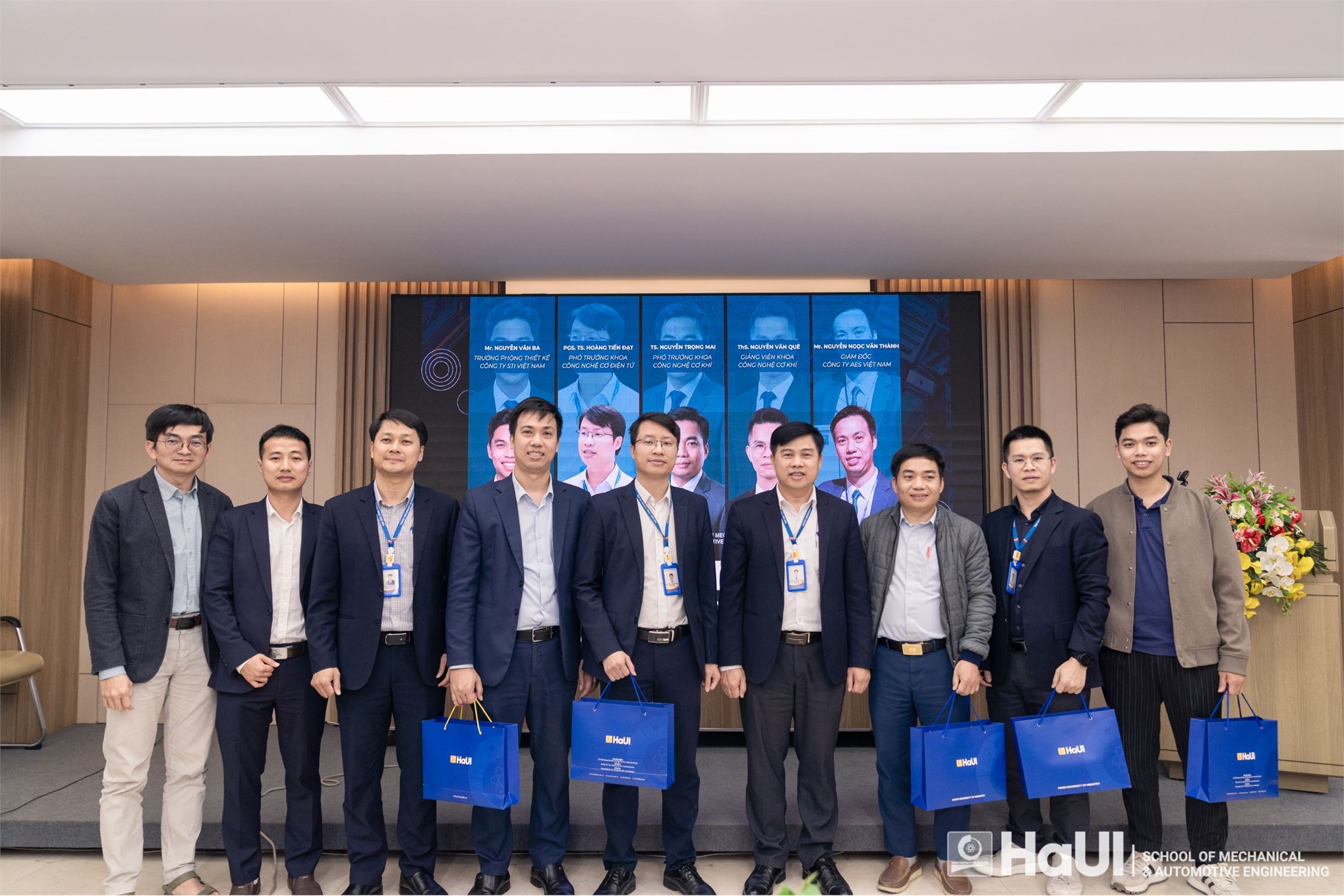 Chung kết cuộc thi thiết kế máy tự động hóa Trường Cơ khí – Ô tô – Lần thứ 1