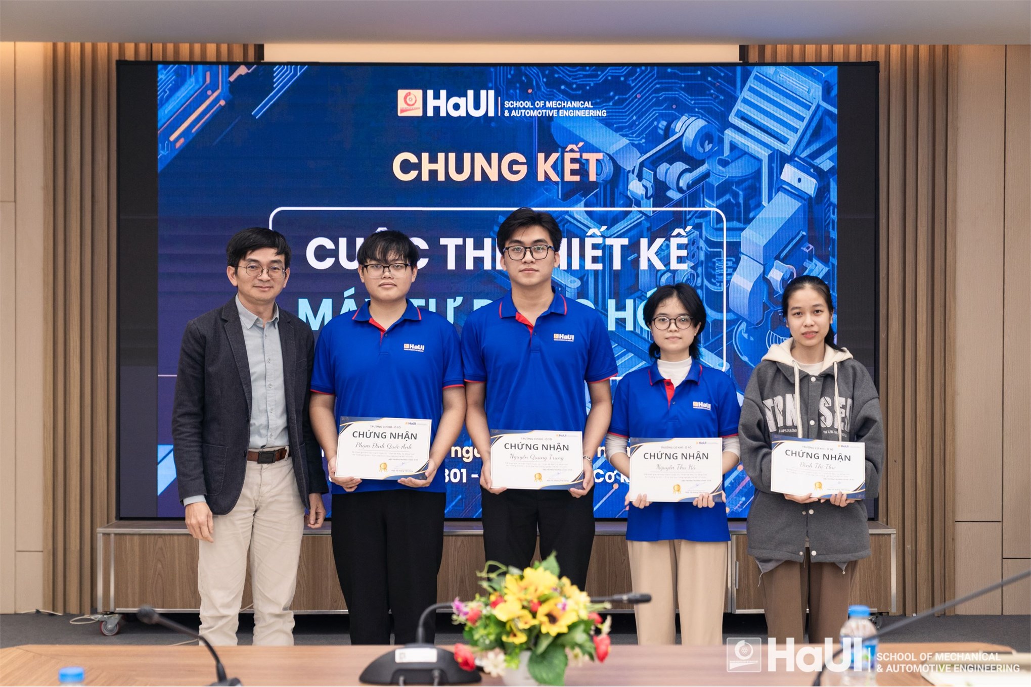 Chung kết cuộc thi thiết kế máy tự động hóa Trường Cơ khí – Ô tô – Lần thứ 1