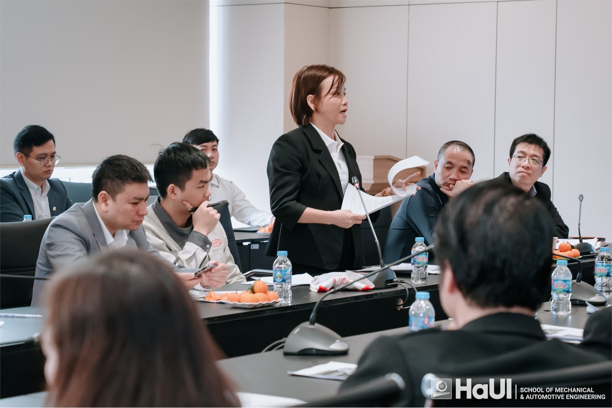 Hội thảo lấy ý kiến xây dựng chương trình đào tạo kỹ thuật ô tô trình độ thạc sĩ tại Trường Cơ khí - Ô tô