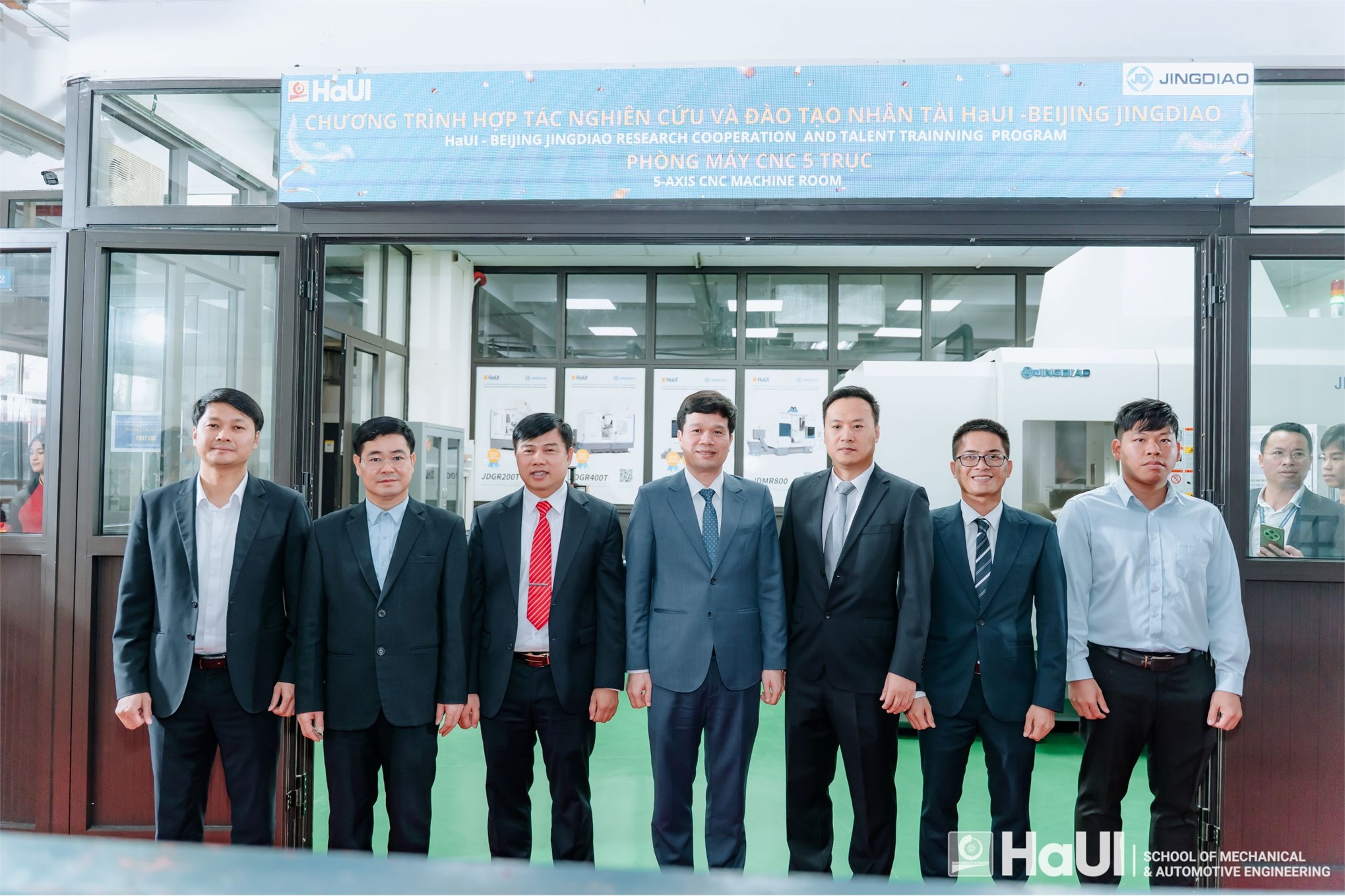Integrating advanced manufacturing technology into training: Hanoi University of Industry inaugurated 5-Axis CNC Machine Room.
