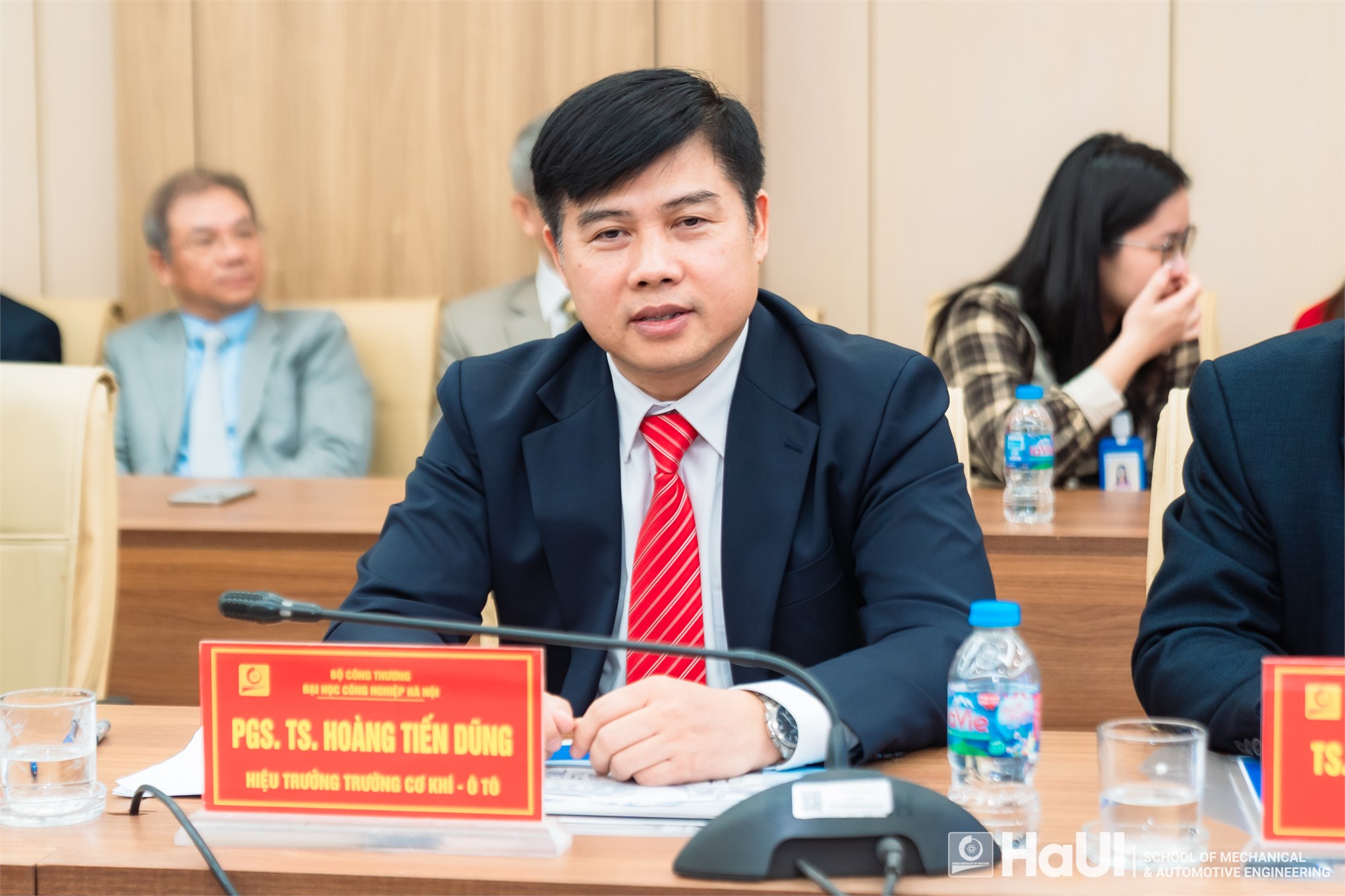 Integrating advanced manufacturing technology into training: Hanoi University of Industry inaugurated 5-Axis CNC Machine Room.