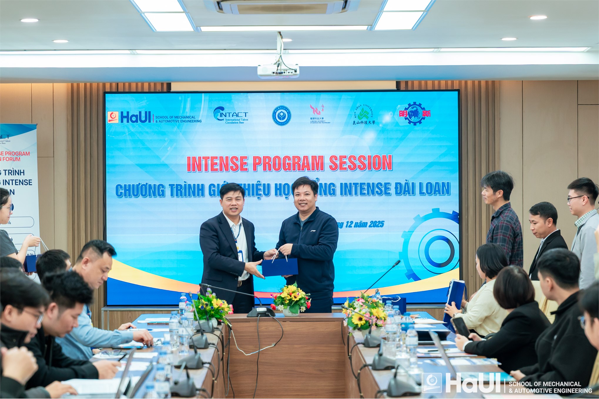 Study Abroad and Career Development Opportunities for Students of the School of Mechanical and Automotive Engineering at the INTENSE Taiwan (China) Scholarship Introduction Program