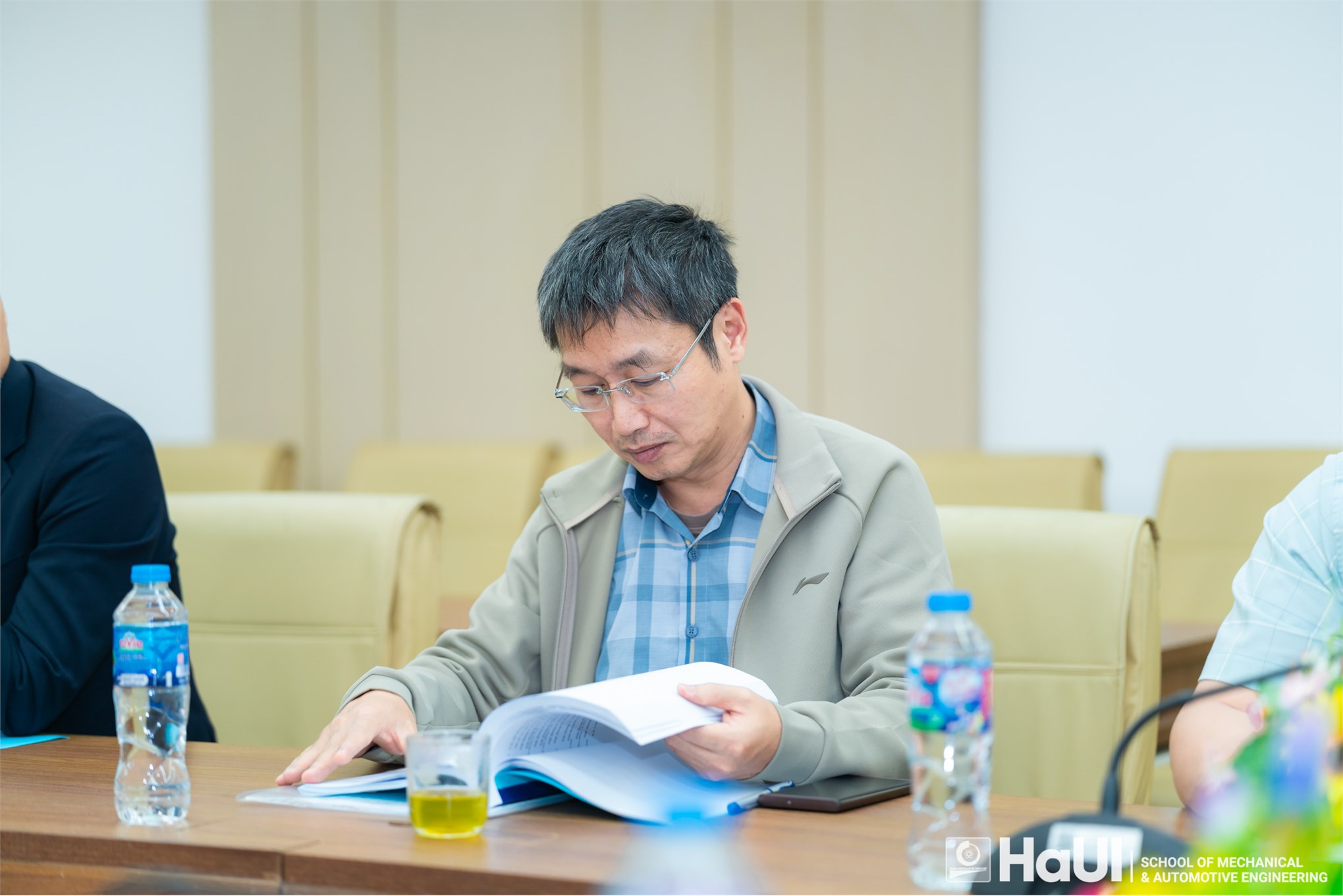 Nghiệm thu đề tài cấp trường: “Thiết kế, chế tạo mô hình động cơ ô tô sử dụng 2 nhiên liệu xăng - khí và hệ thống thu thập các thông số làm việc phục vụ công tác đào tạo”