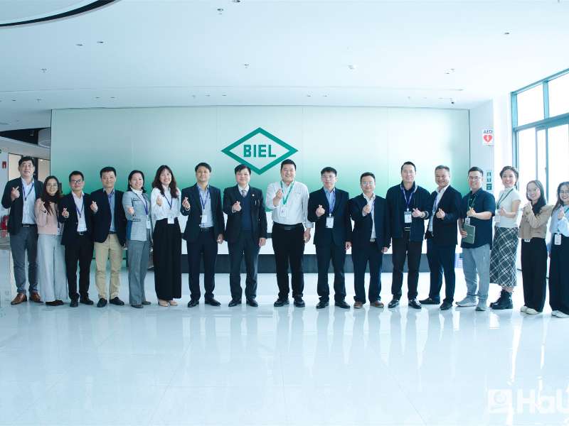 Đại học Công nghiệp Hà Nội và Biel Crystal ký kết thỏa thuận hợp tác đào tạo và tuyển dụng nguồn nhân lực chất lượng cao