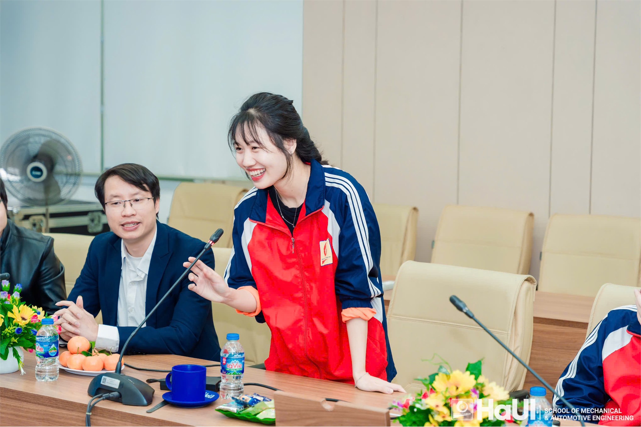 Gặp mặt đội tuyển VEX-U Robotics - Đại học Công nghiệp Hà Nội trước giờ lên đường thi đấu tại Philippines