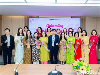 Phái đẹp Trường Cơ khí – Ô tô rạng rỡ trong các hoạt động chào mừng 8/3