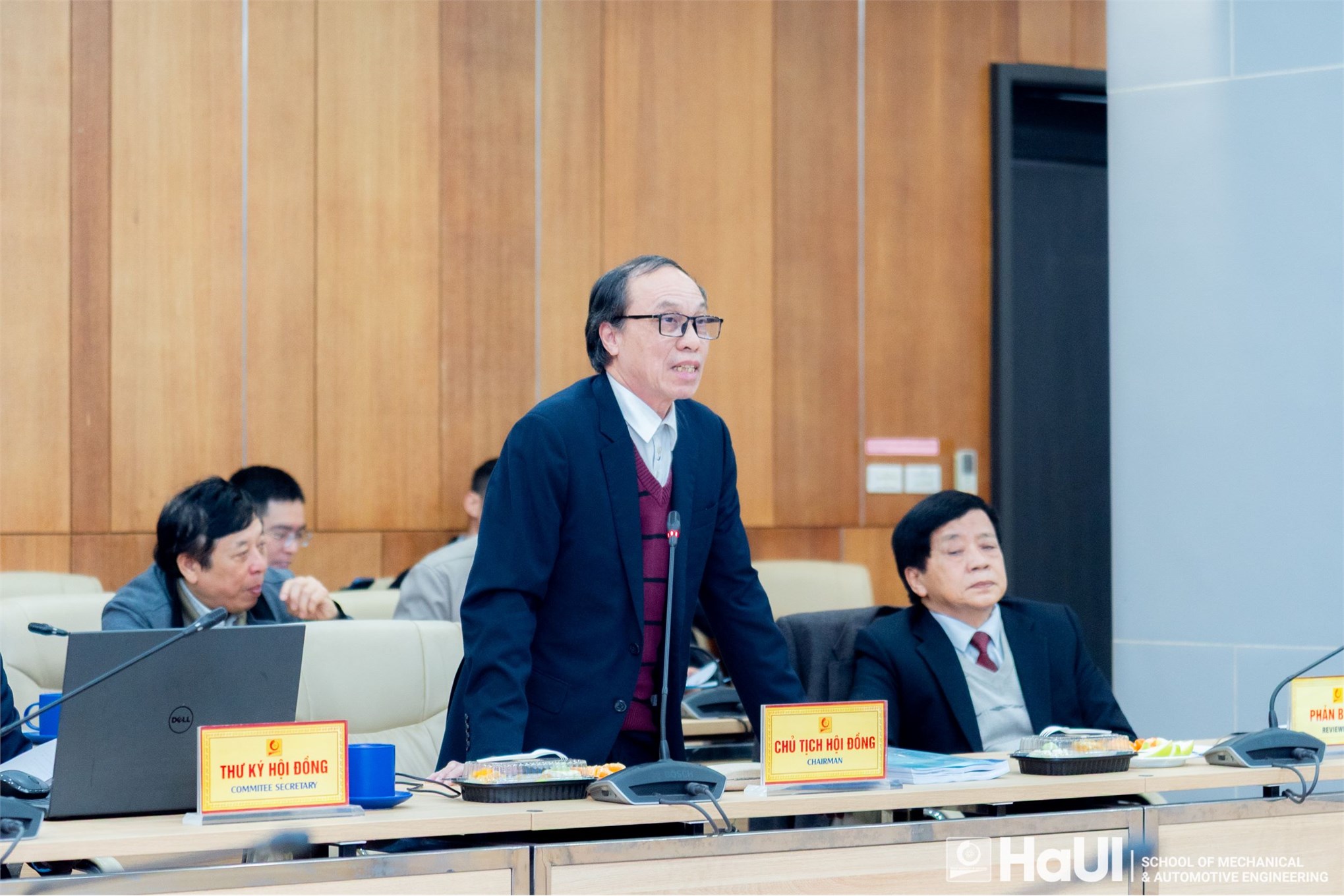 NCS Lê Duy Long bảo vệ thành công luận án tiến sĩ cấp trường