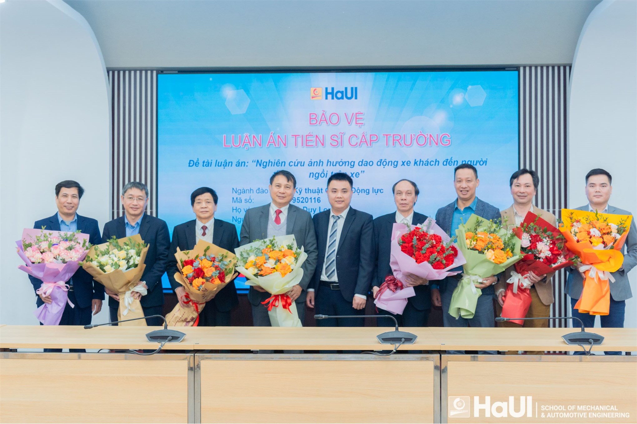 NCS Lê Duy Long bảo vệ thành công luận án tiến sĩ cấp trường