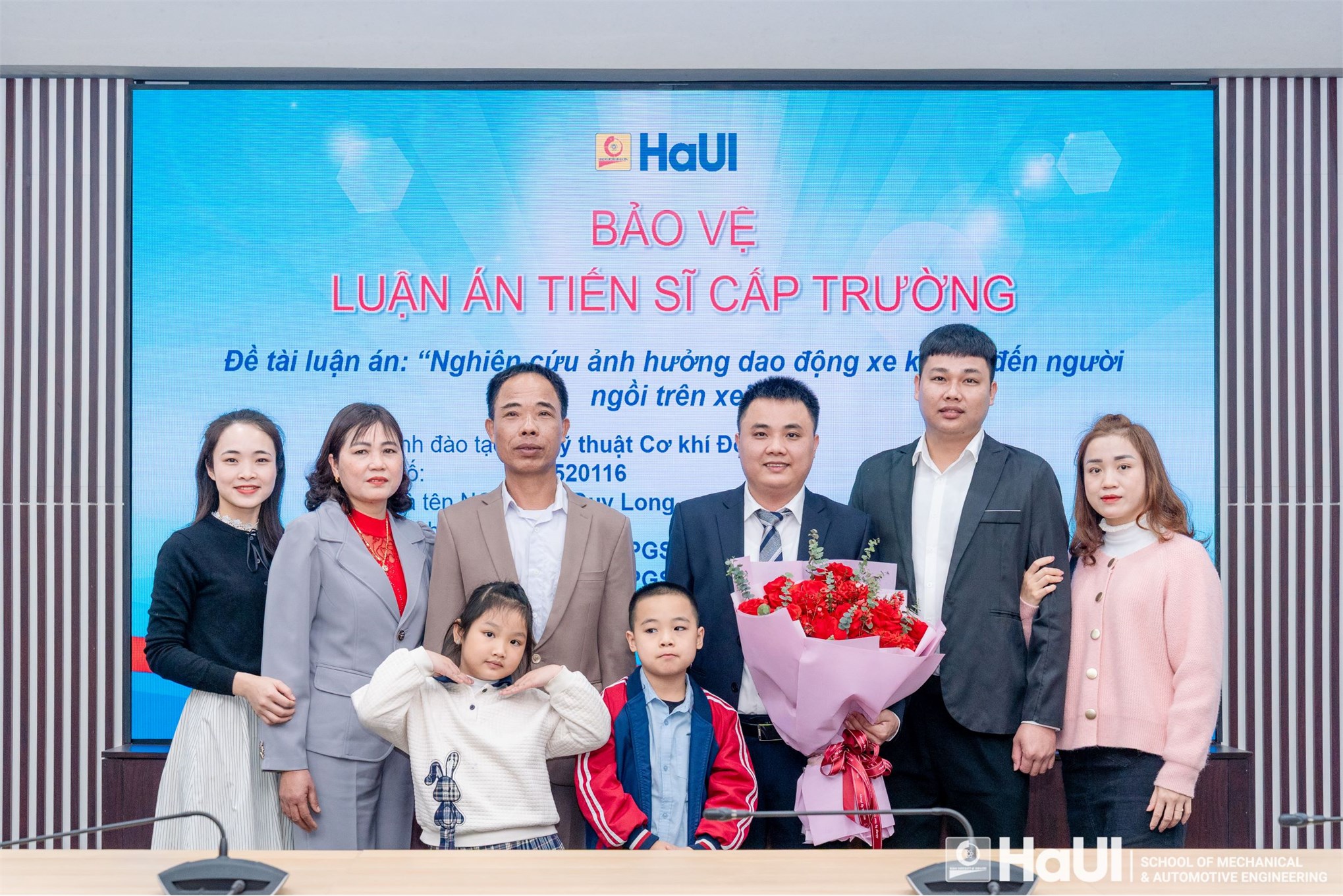 NCS Lê Duy Long bảo vệ thành công luận án tiến sĩ cấp trường