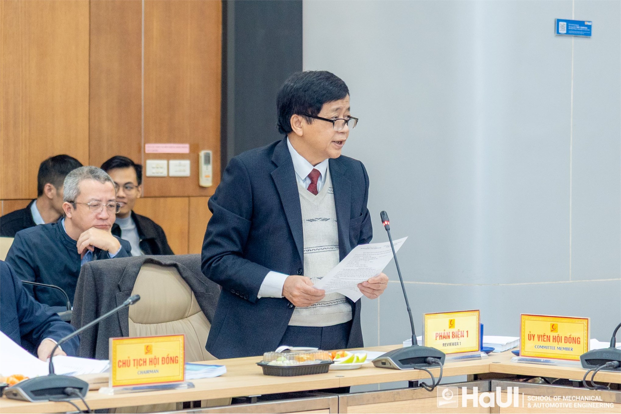 NCS Lê Duy Long bảo vệ thành công luận án tiến sĩ cấp trường