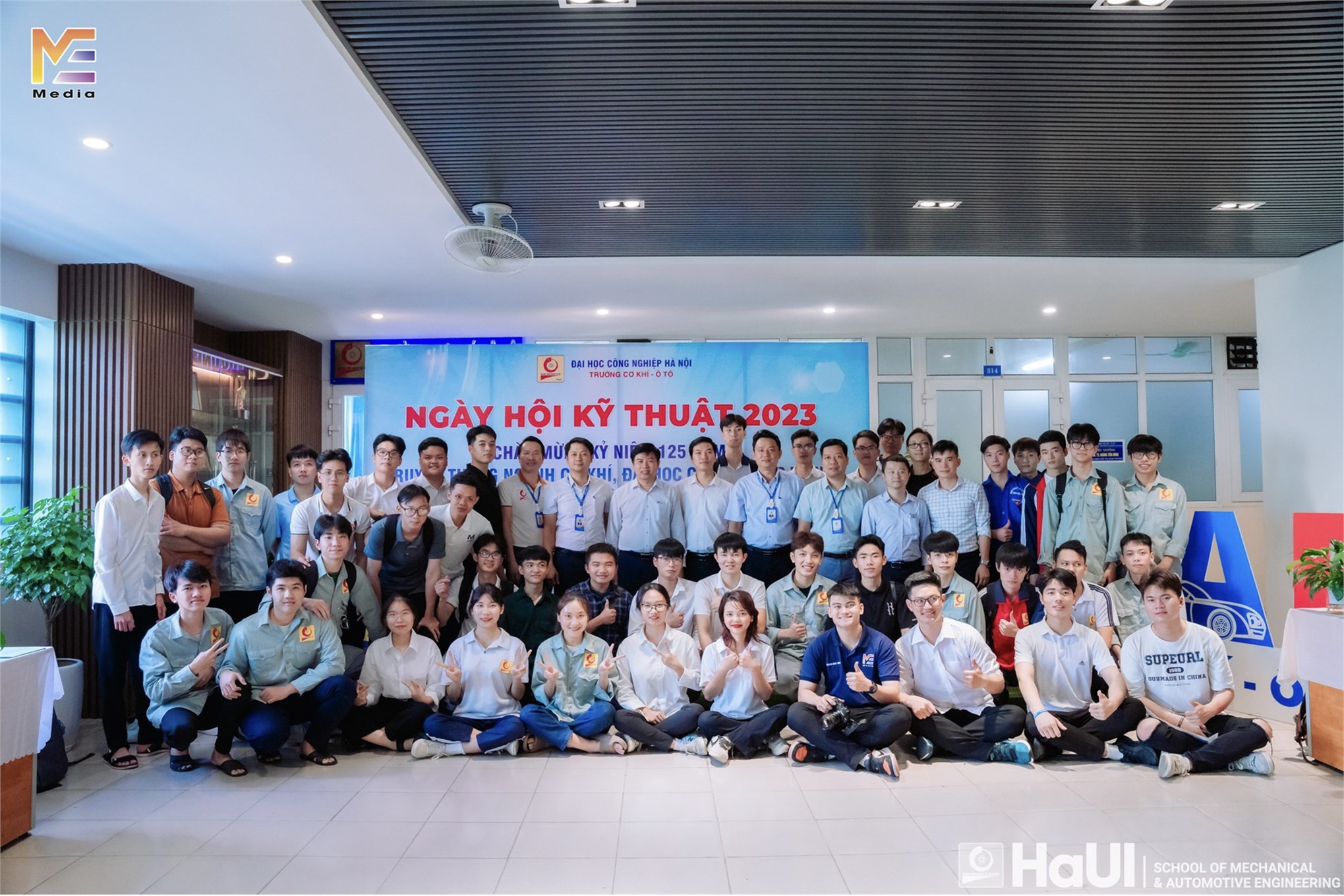 Ba nữ sinh Trường Cơ khí – Ô tô tốt nghiệp sớm với tấm bằng loại Giỏi: Dấu ấn bản lĩnh của những bông hồng kỹ thuật