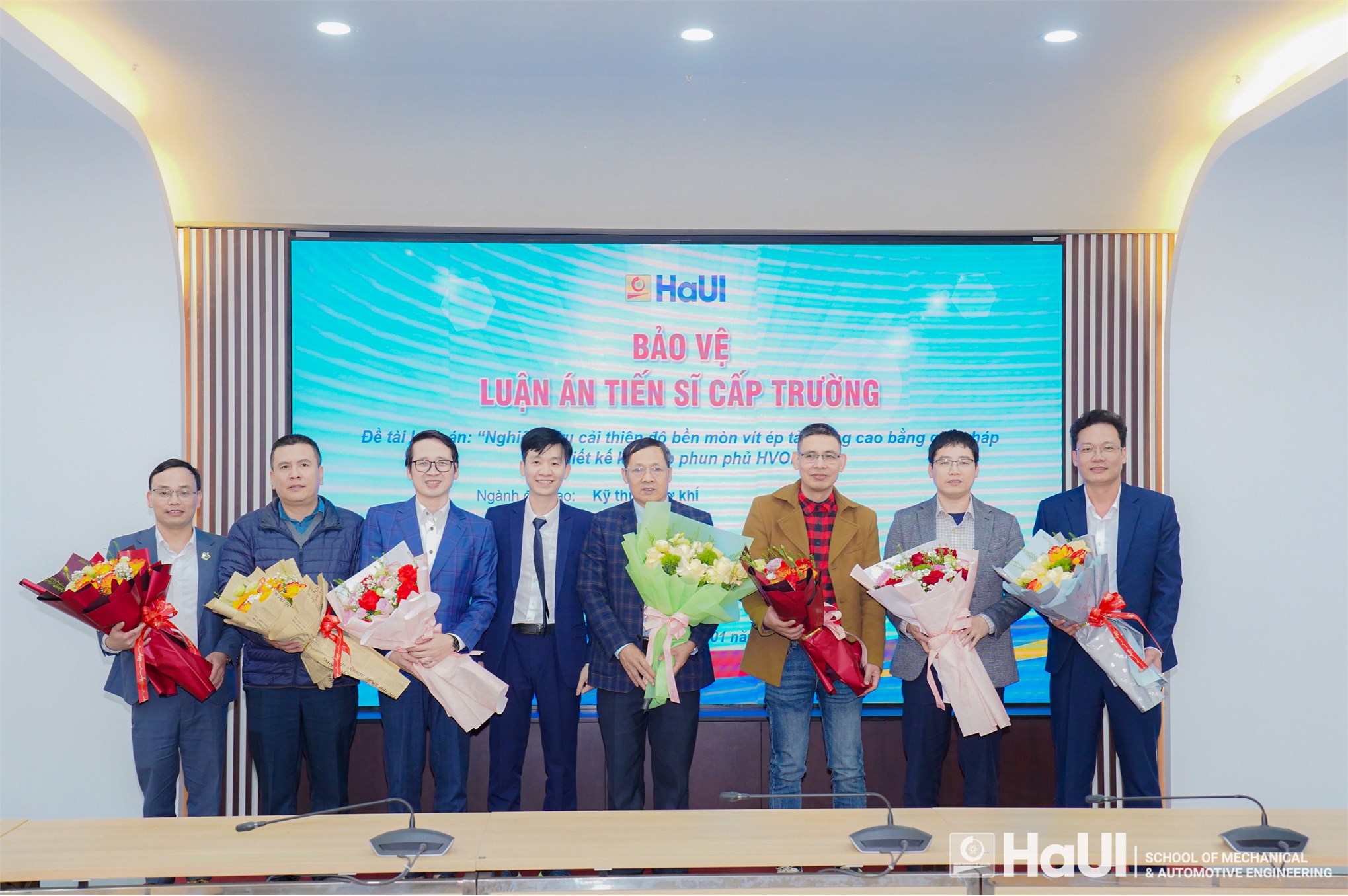 PhD Candidate Nguyen Hong Tien majoring Mechanical Engineering successfully defended his doctoral dissertation