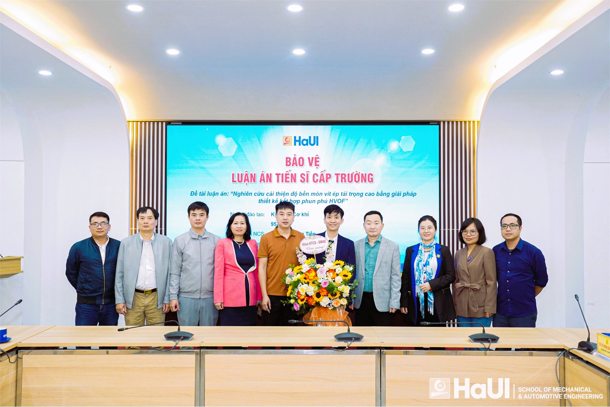 PhD Candidate Nguyen Hong Tien majoring Mechanical Engineering successfully defended his doctoral dissertation