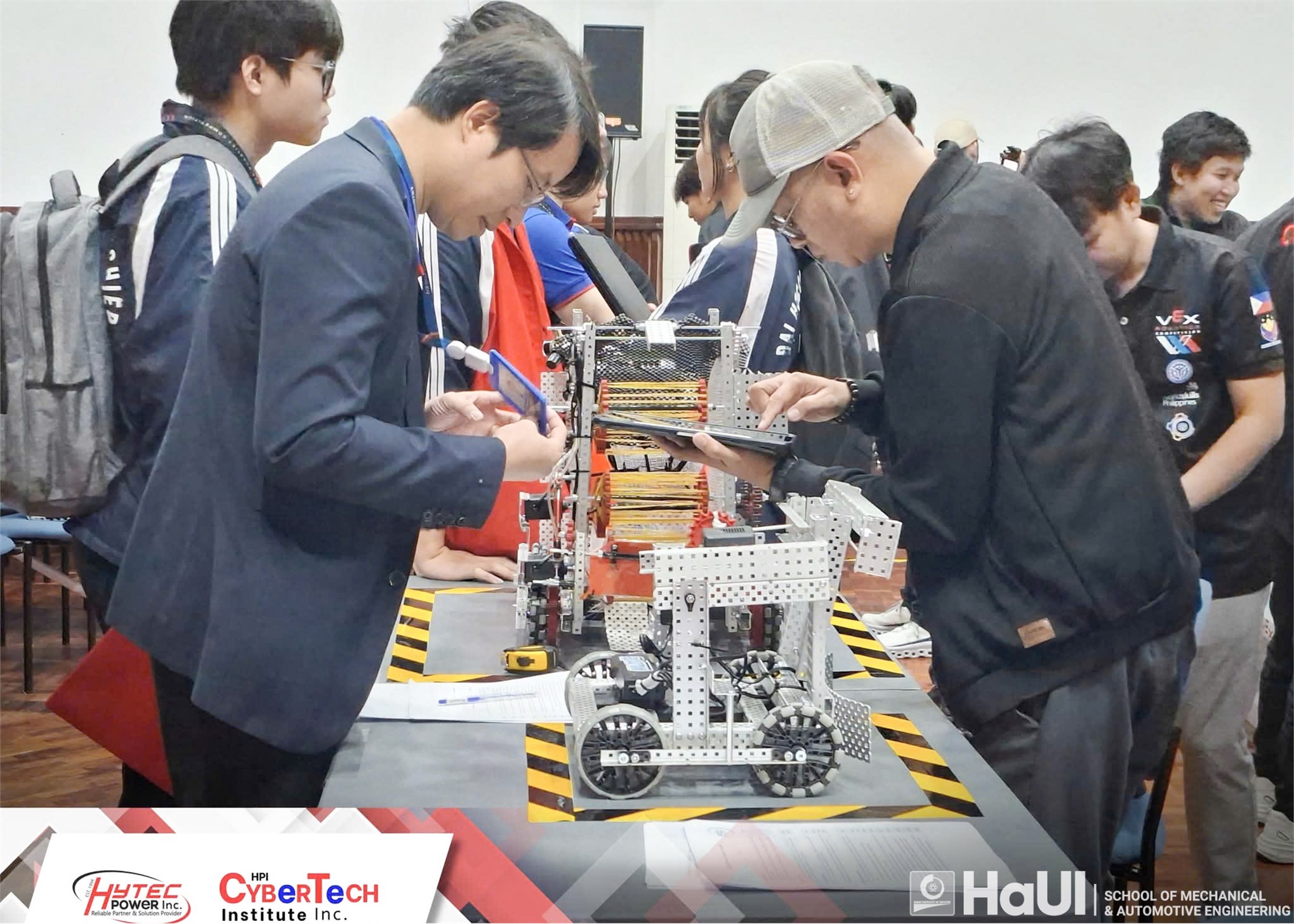 Students of School of Mechanical and Automotive Engineering, HaUI shined at Regional Robotics Competition in the Philippines.