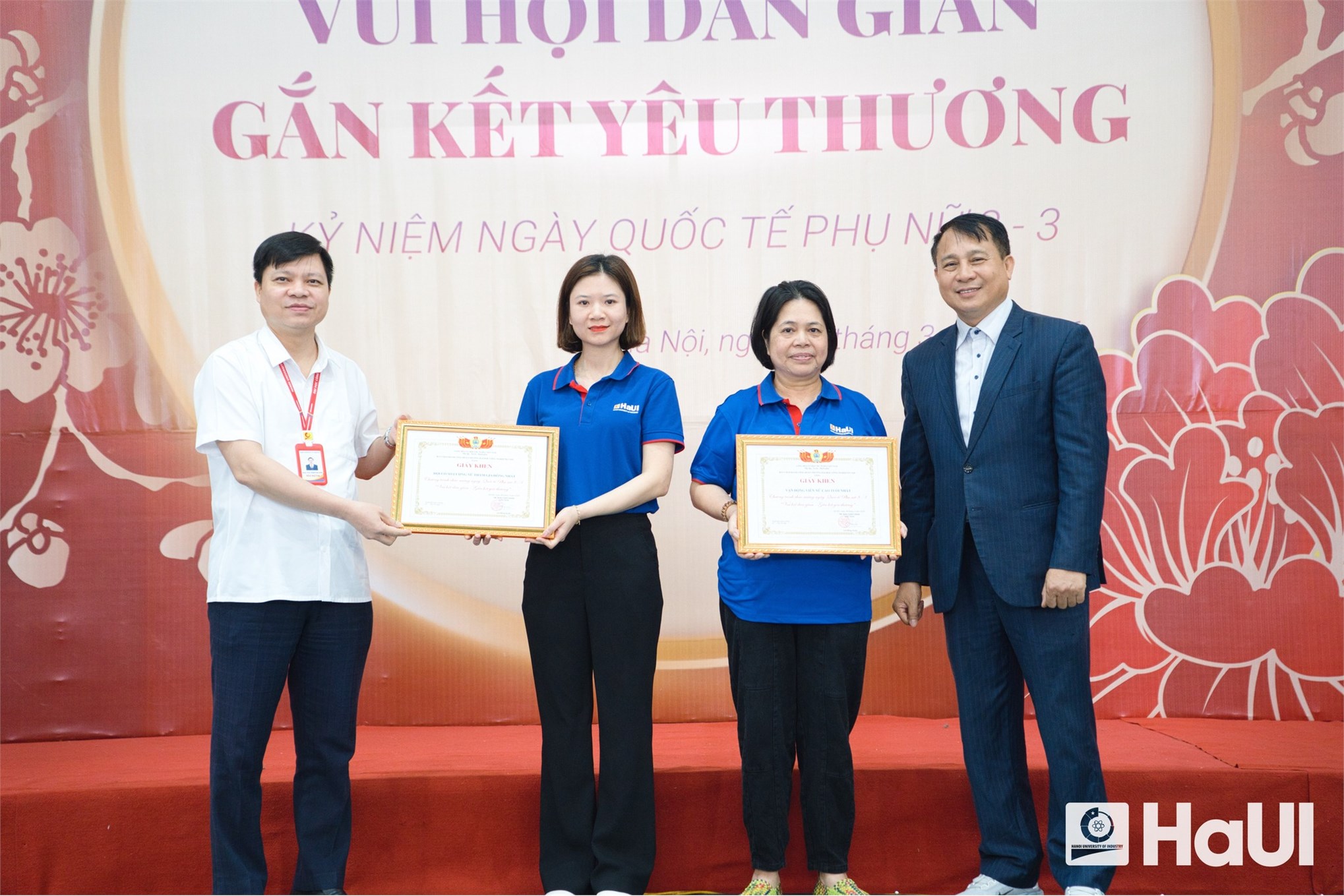 Phái đẹp Trường Cơ khí – Ô tô rạng rỡ trong các hoạt động chào mừng Ngày Quốc tế phụ nữ 8/3
