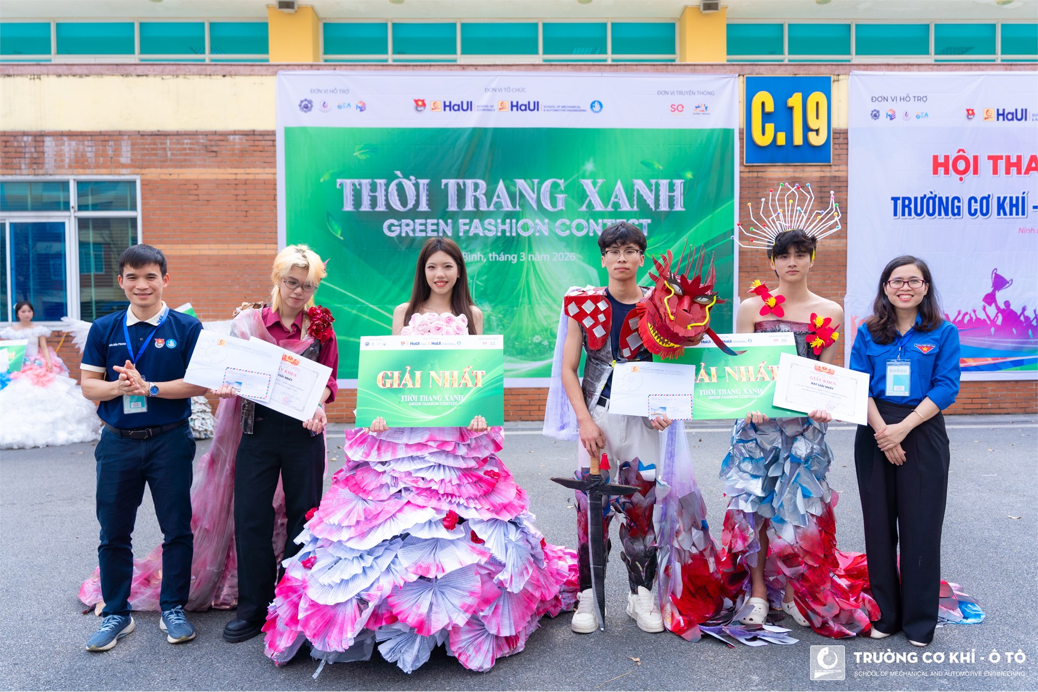 Bùng nổ chuỗi hoạt động chào mừng Tháng thanh niên cho sinh viên Trường Cơ khí – Ô tô và Trường Kinh tế tại cơ sở Ninh Bình