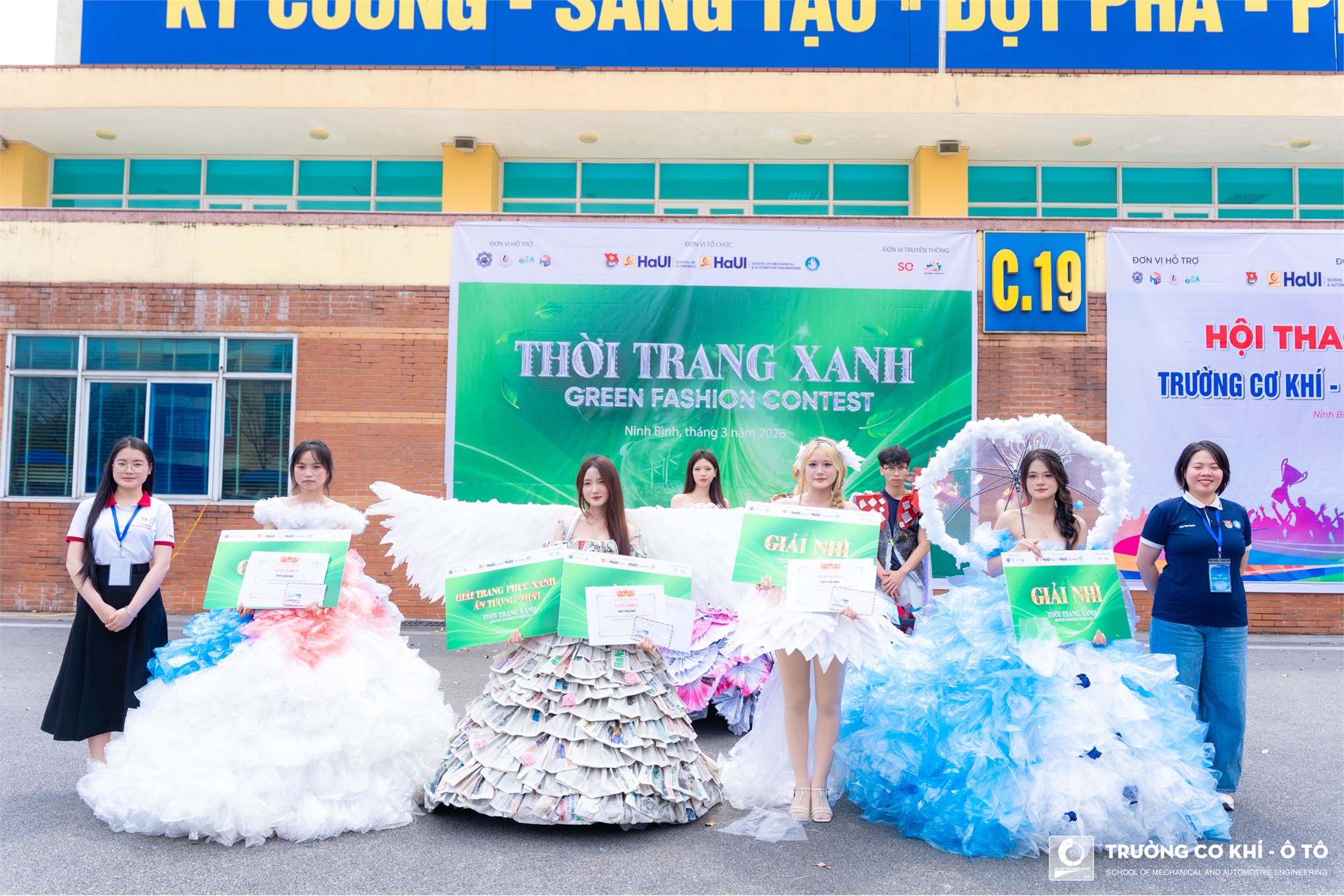 Bùng nổ chuỗi hoạt động chào mừng Tháng thanh niên cho sinh viên Trường Cơ khí – Ô tô và Trường Kinh tế tại cơ sở Ninh Bình