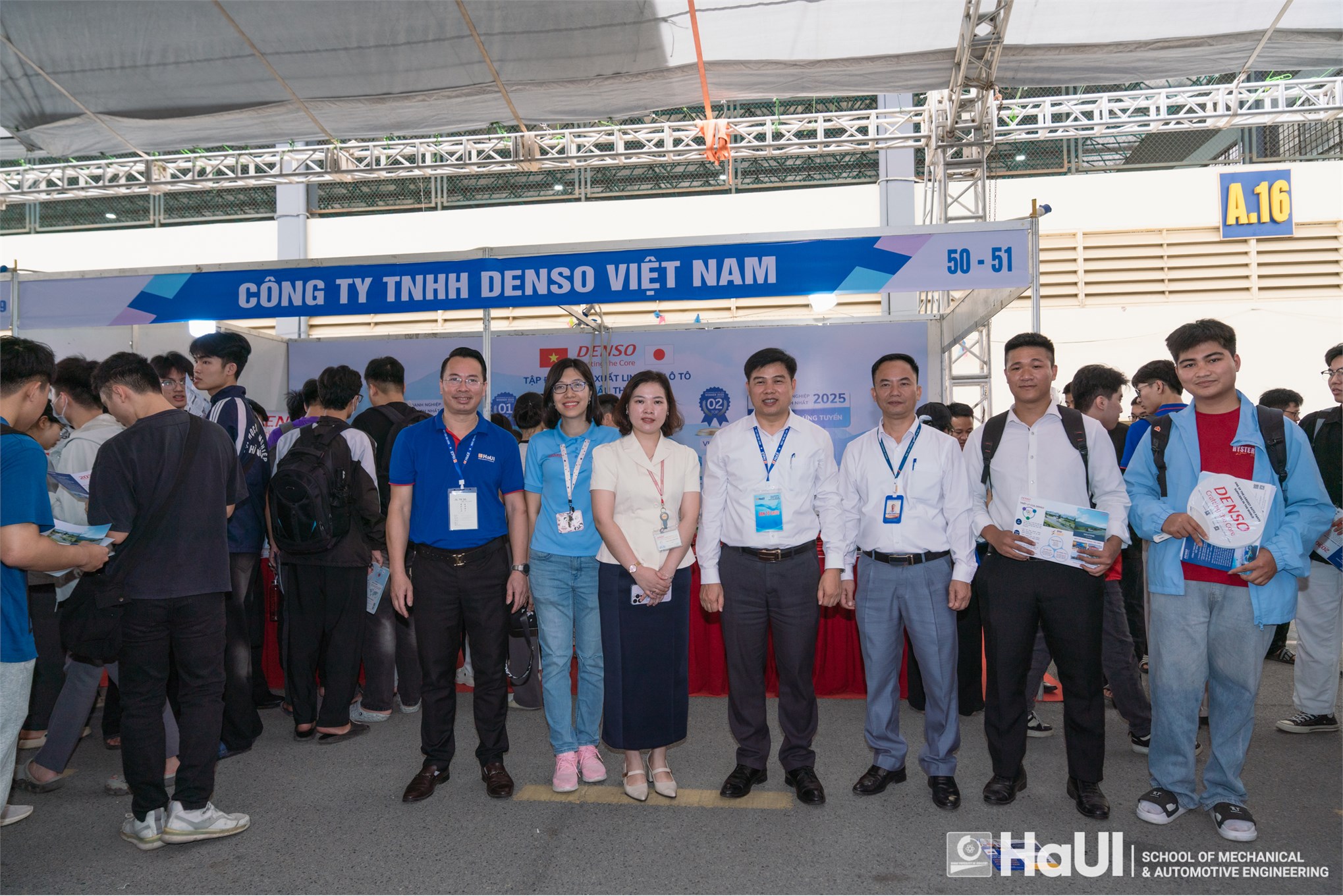 Ngày hội việc làm HaUI 2026 – Sức nóng nhu cầu tuyển dụng lĩnh vực Cơ khí – Ô tô