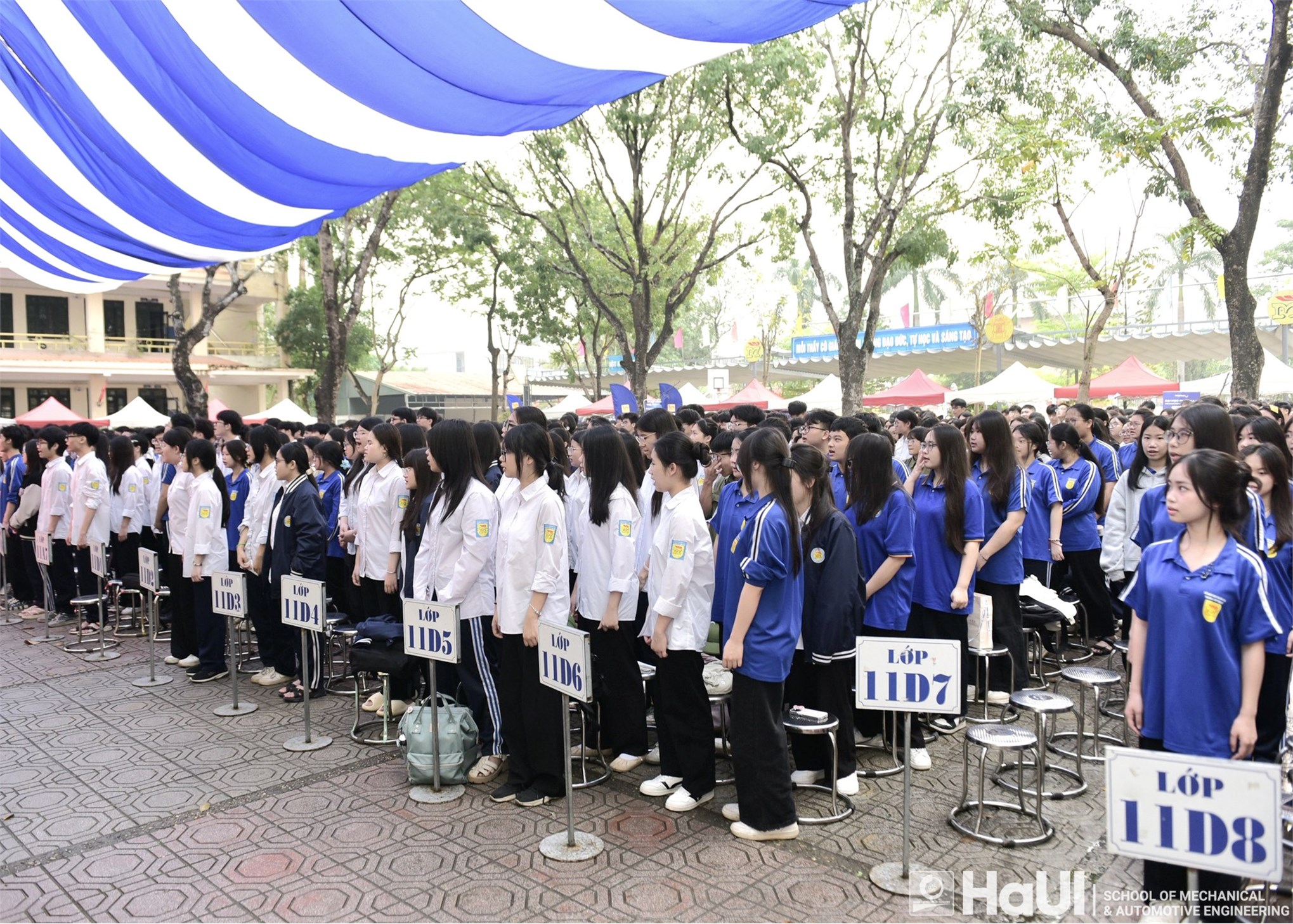 Trường Cơ khí – Ô tô, HaUI tư vấn tuyển sinh chuyên sâu tại THPT Đại Mỗ, định hướng tương lai cùng khối ngành công nghệ, kỹ thuật