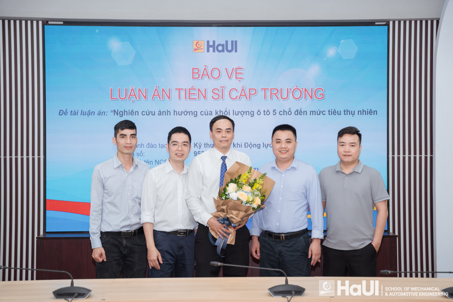 Trường Cơ khí - Ô tô, HaUI có thêm một Tân Tiến sĩ - Khẳng định chiến lược nâng cao chất lượng đội ngũ giảng viên